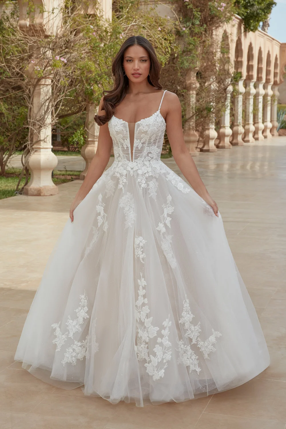 44432  Betty McCaul Bridal Outlet