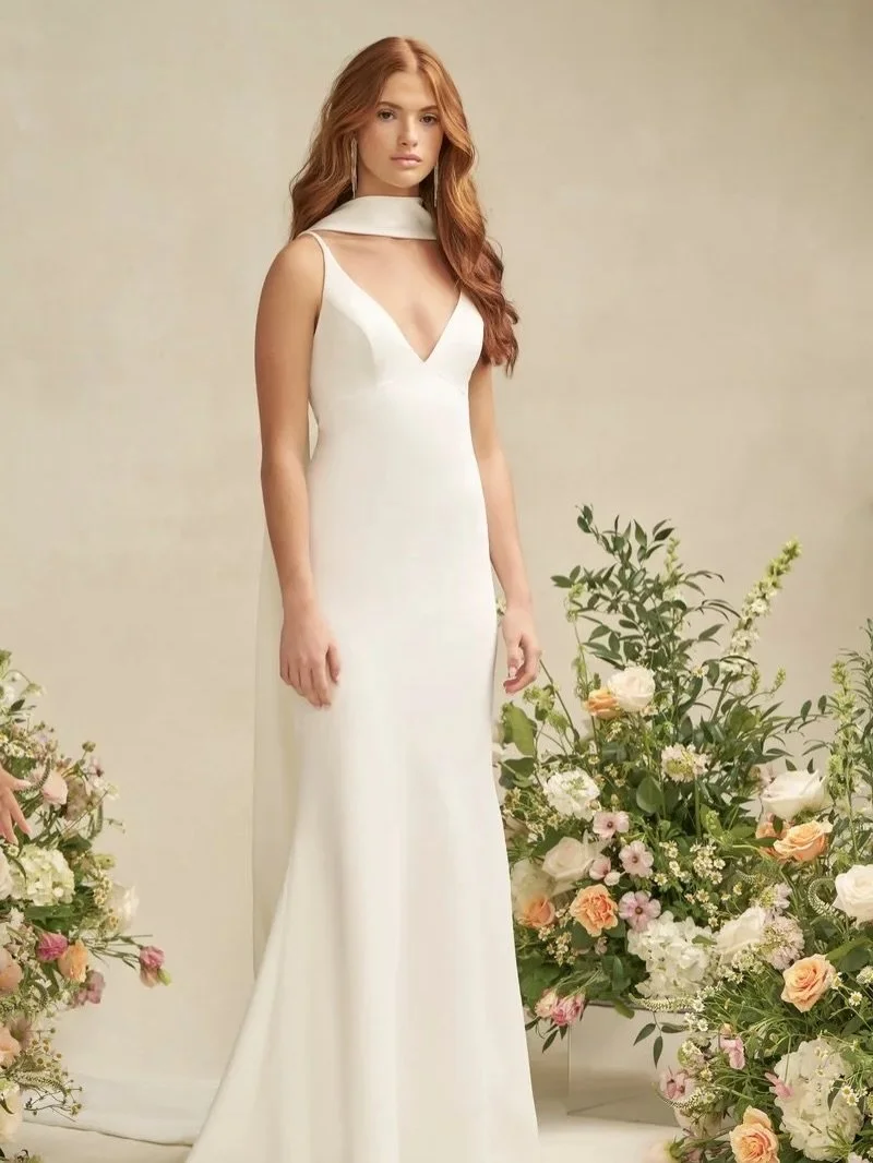 ✨ R3902 Kelly ✨

More BRAND NEW SS26 from Romance by @allurebridals &hearts;️

R3902 Kelly is a sleek and modern crepe sheath gown offering effortless elegance!! Understated and timeless, this gown embodies the quiet sophistication of Allure Romance.