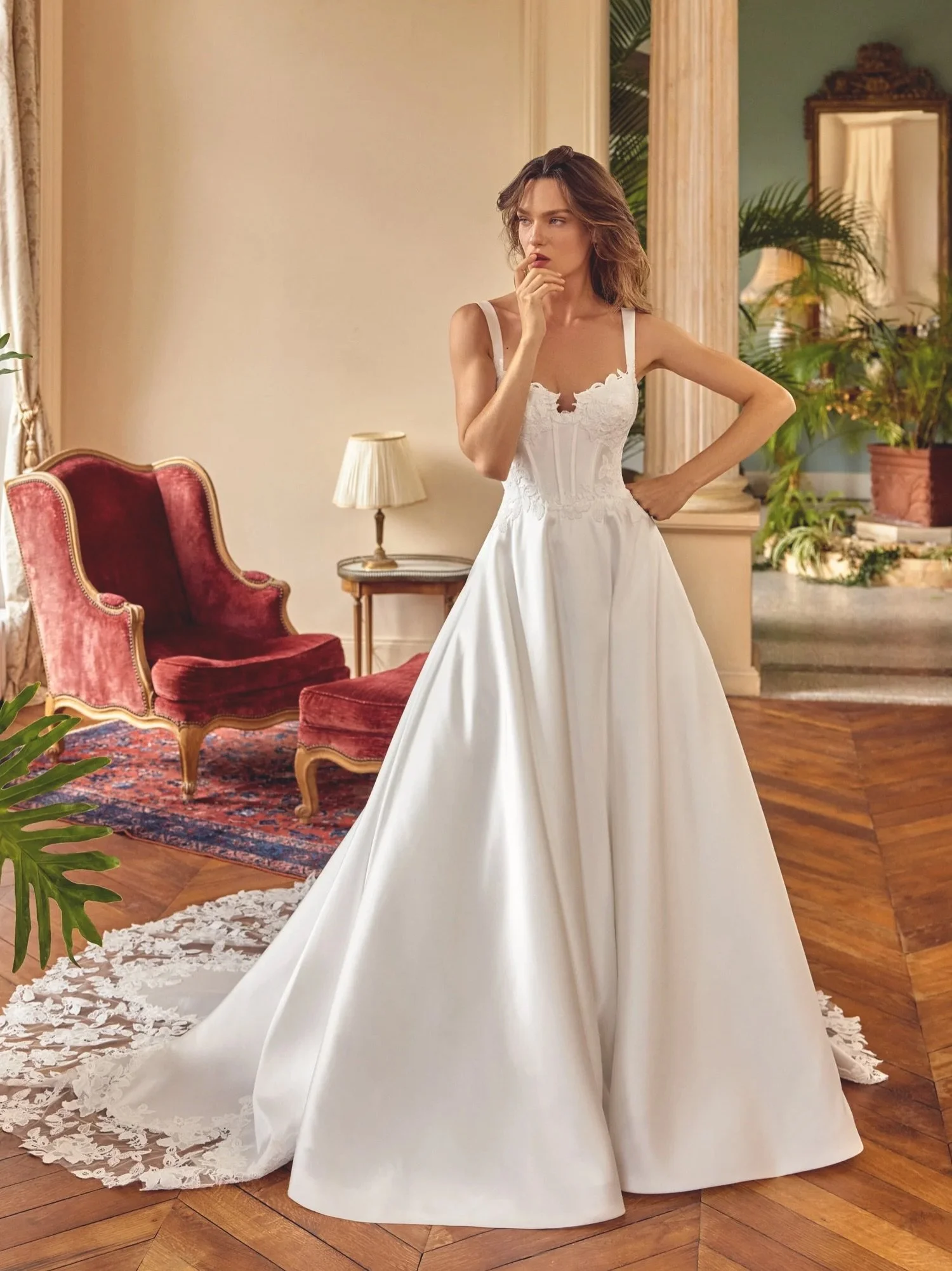 ✨ Justin Alexander Matilda ✨

BRAND NEW SEASON!!! Matilda is a Mikado A-Line Gown with Demi Cup Detail and Matte Lace Appliqu&eacute;s (and Pockets!!!) from the newest @justinalexander collection!!!

She can also be ordered with detachable straps, st