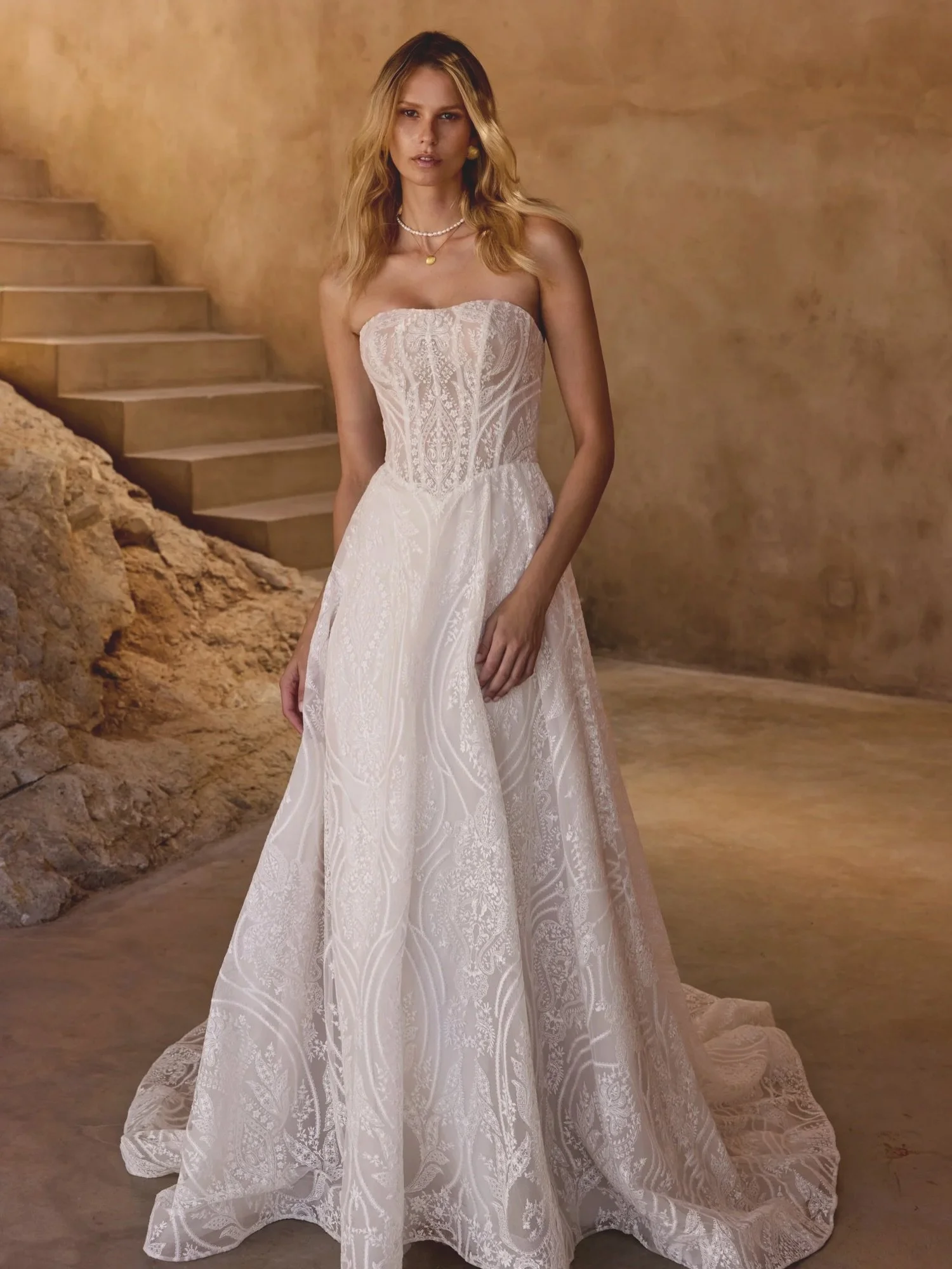✨ 66463 ✨

Brand new season from @bylillianwest - 66463 is a Allover Lace A-Line with Modified Sweetheart Neckline and Basque Waist!!