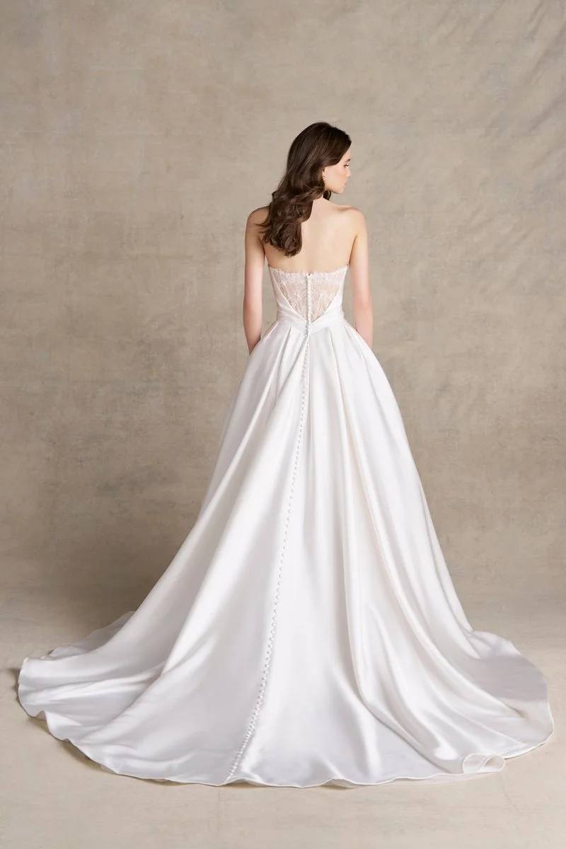 R3975-Studio-03-800x1200-cb6eae5.jpg
