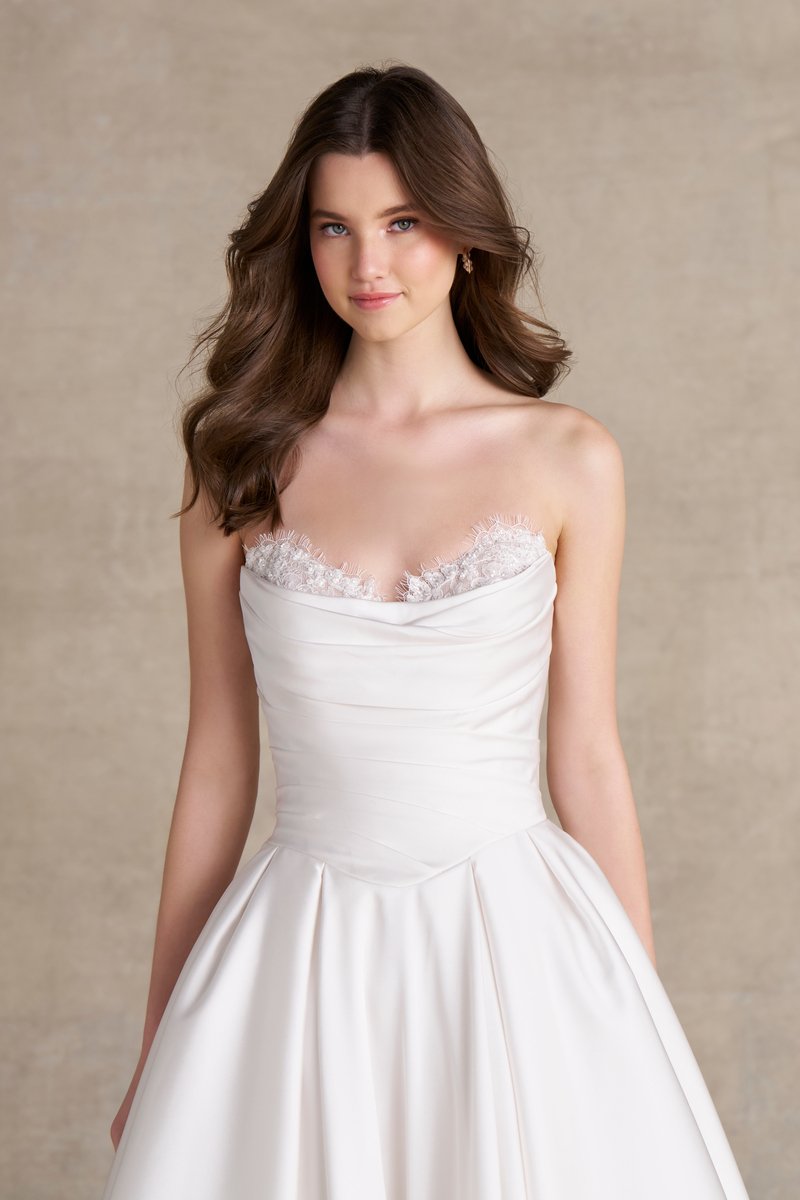R3975-Studio-02-800x1201-cb6eae5.jpg