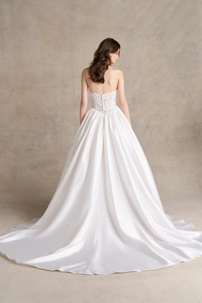 R3970-Studio-03-800x1200-cb6eae5.jpg