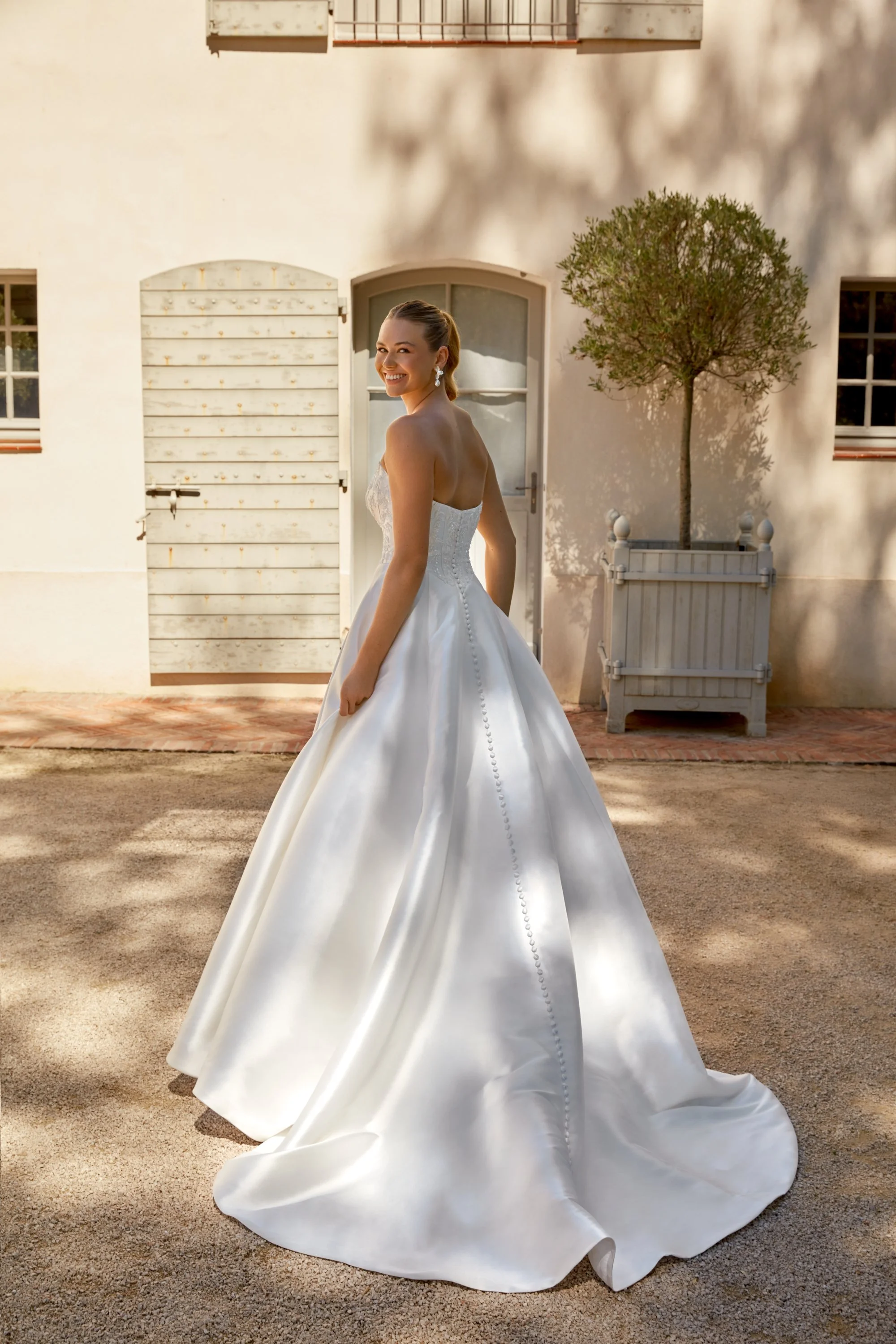44596_FB_Sincerity-Bridal.jpg