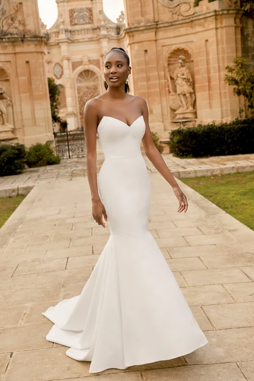princess wedding dress london Princess Wedding Dresses
