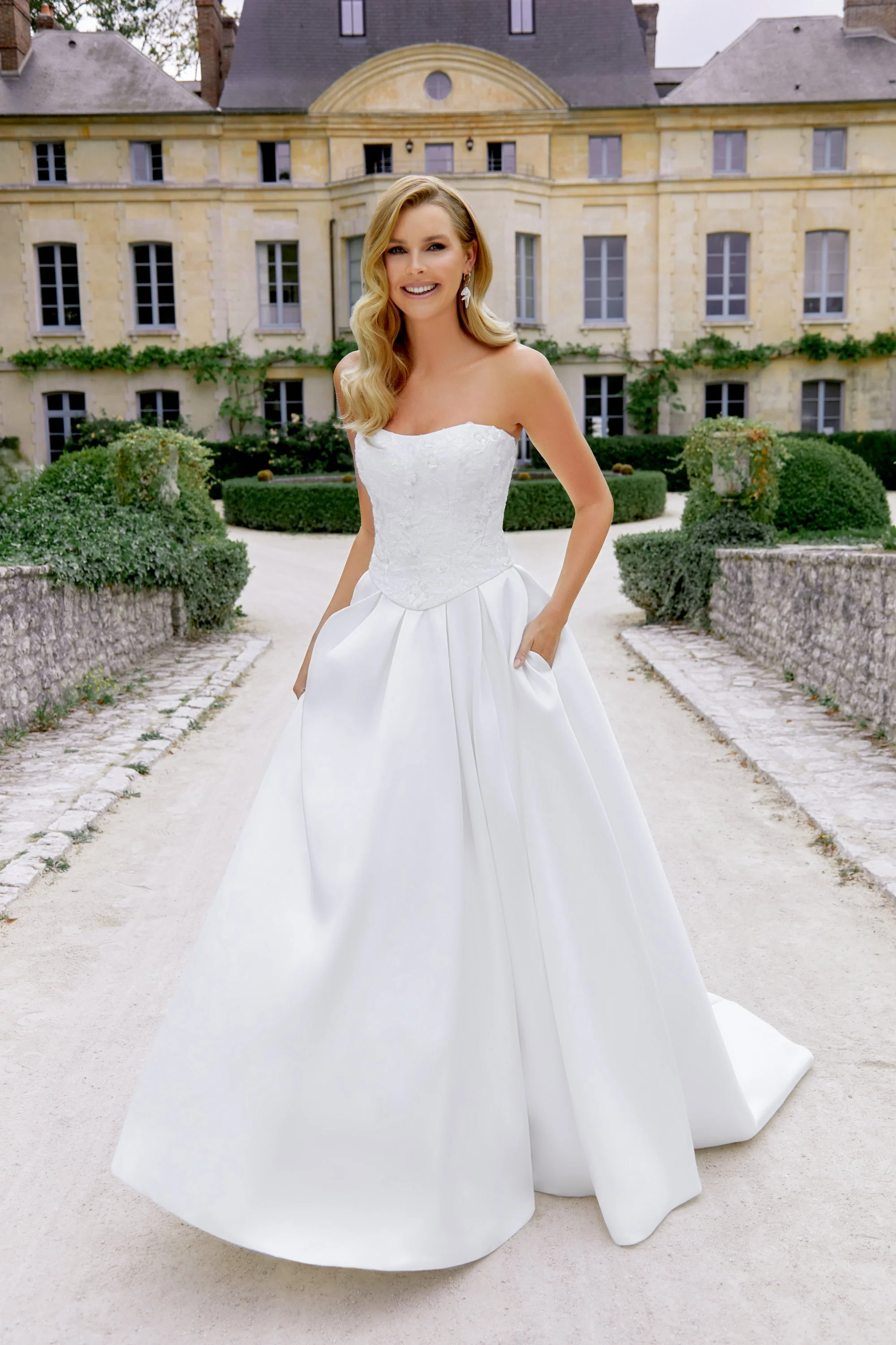 44507BOD_FF_D_Sincerity-Bridal_2.jpg