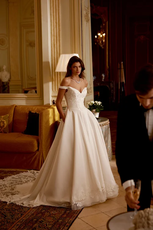 Justin Alexander Jersey Wedding Dress London  Betty McCaul Bridal Outlet