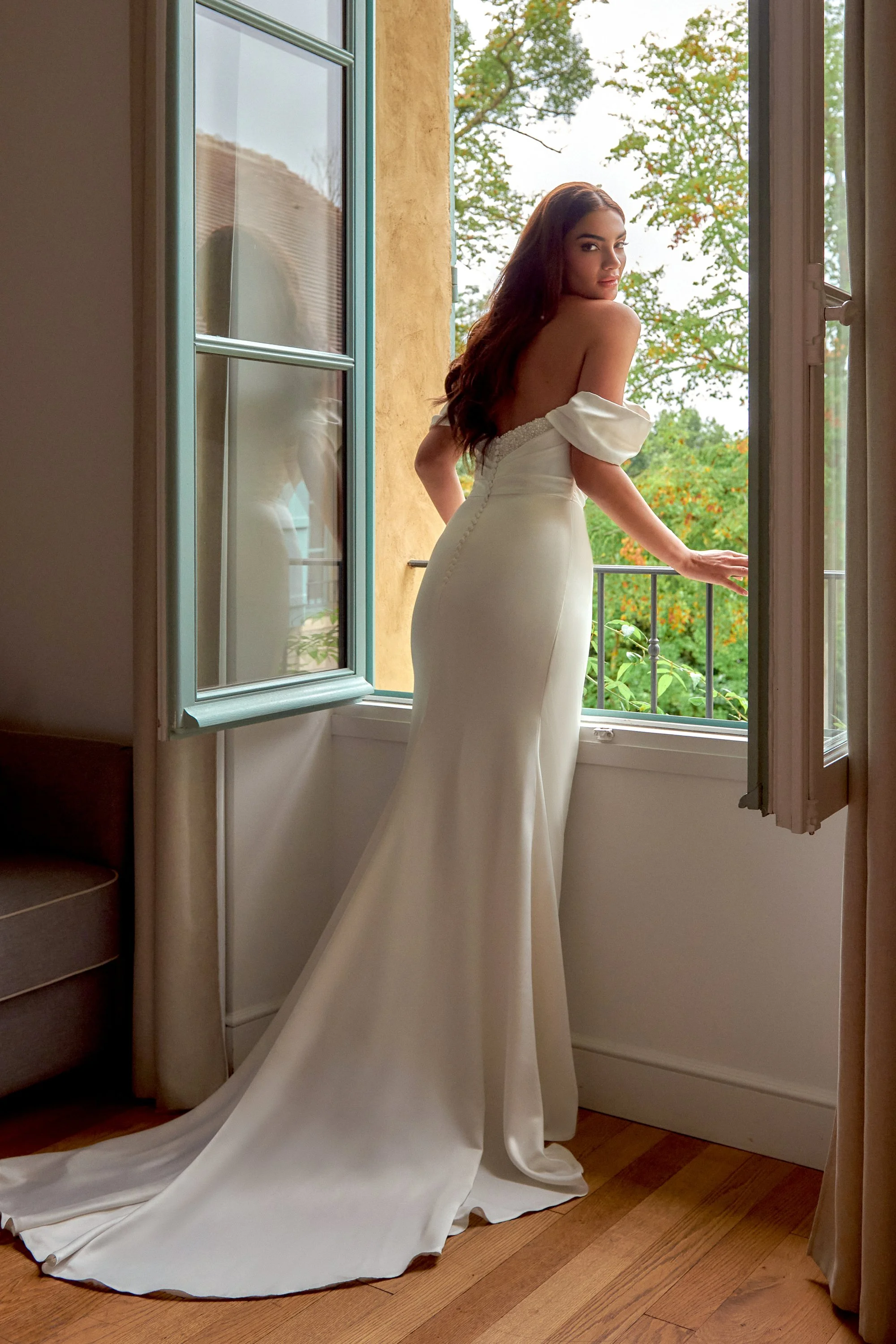 44388_FB_2025_RL_Sincerity-Bridal.jpg