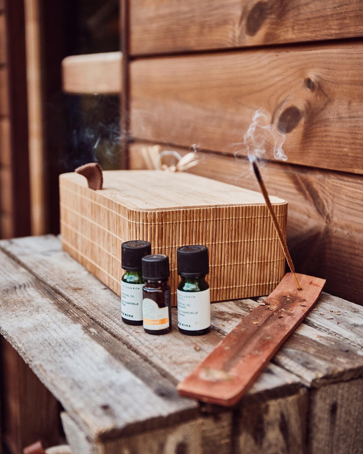 Oils in the sauna. ♨️

Our steams are becoming one of the little touches that keep bringing you back to us and really adds to the experience.
.
We have a whole box of oils and love to take you on a journey with the aromas which can be so therapeutic.