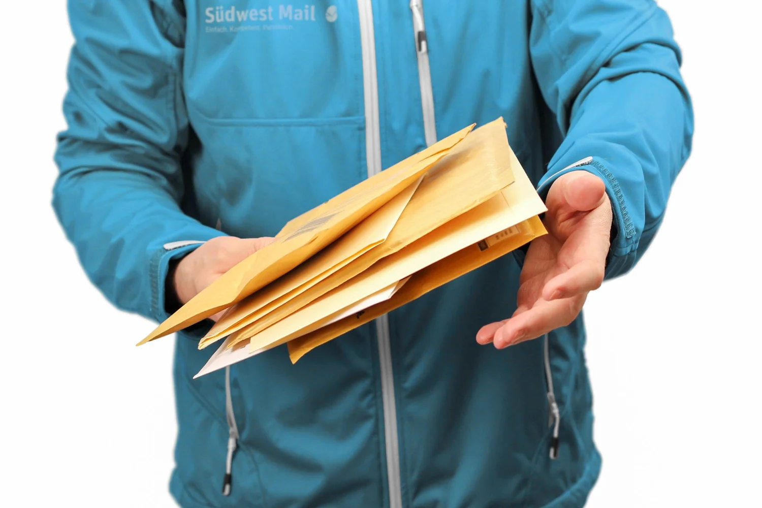Unterschied Großbrief & Maxibrief in Maße und Porto