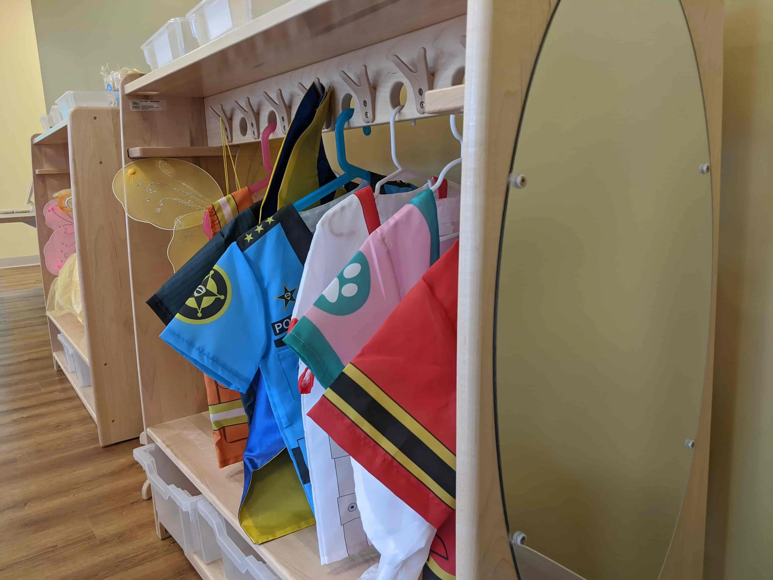 costumes.a811860f.jpg