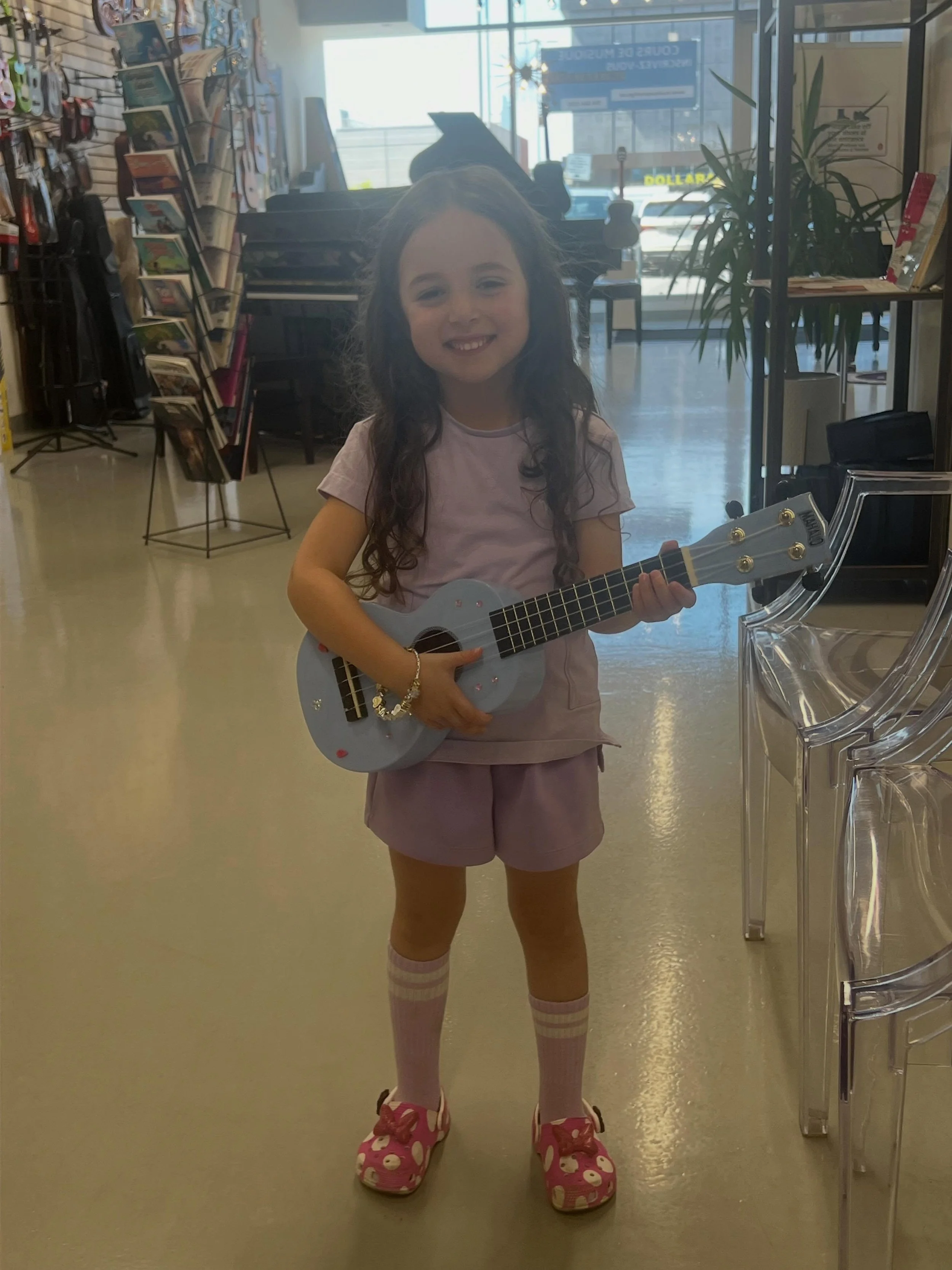 Before and after a 4 year-old&rsquo;s first ukulele lesson! 🎶