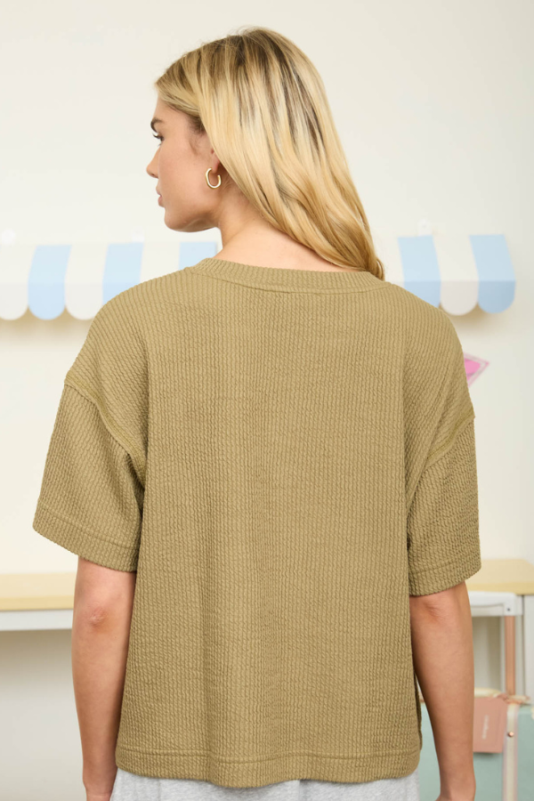 simple-ribbed-tee-olive -3.png