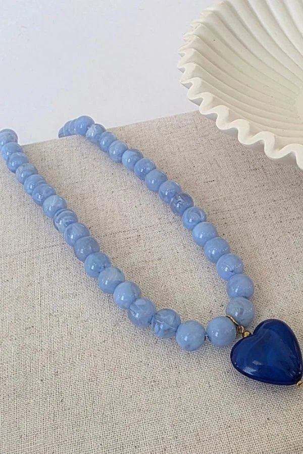 acrylic-beaded-heart-necklace-2.jpg