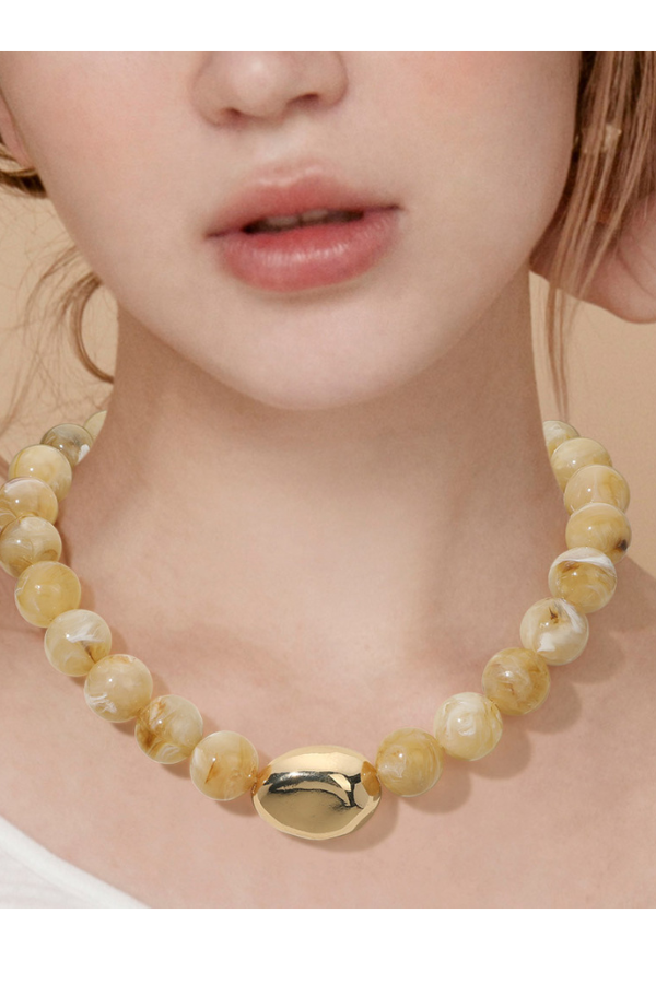 joan-necklace-1.png