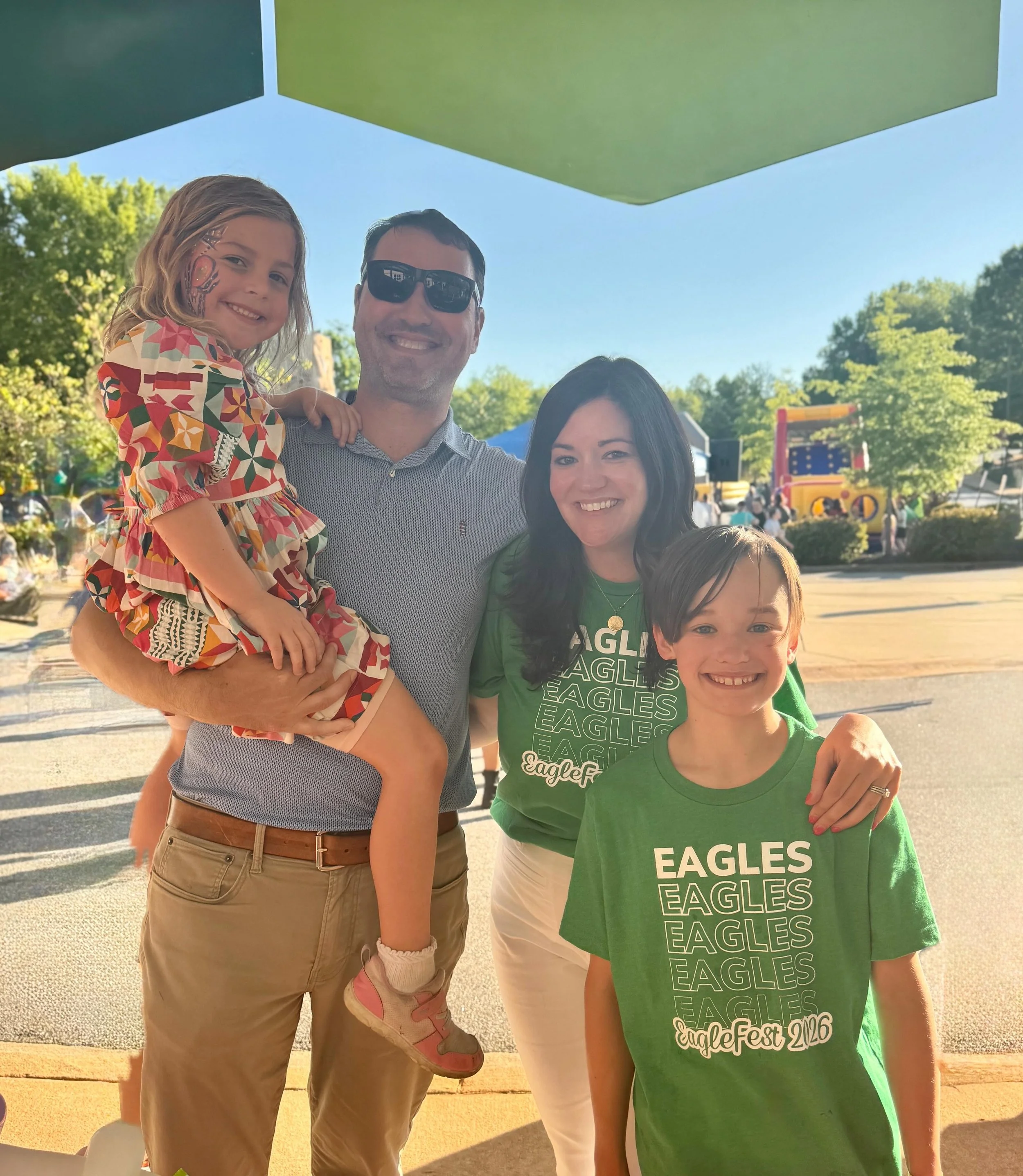 🦅 Faces of the Nest: Kimberly Bunnell 🦅 

Meet Kimberly, our PTA Secretary &amp; Communications lead and the person behind so much of the PTA&rsquo;s &ldquo;behind-the-scenes&rdquo; magic this year! ✨

Kimberly has been part of the Summit Drive com