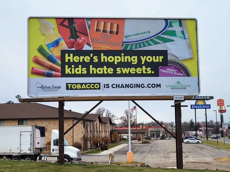 smokeless tobacco lung cancer Nicotine pouches are smokeless tobacco products that contain nicotine and  other chemicals. While they may be perceived as a safer alternative to  cigarettes, they still pose significant health risks: They interrupt sleep