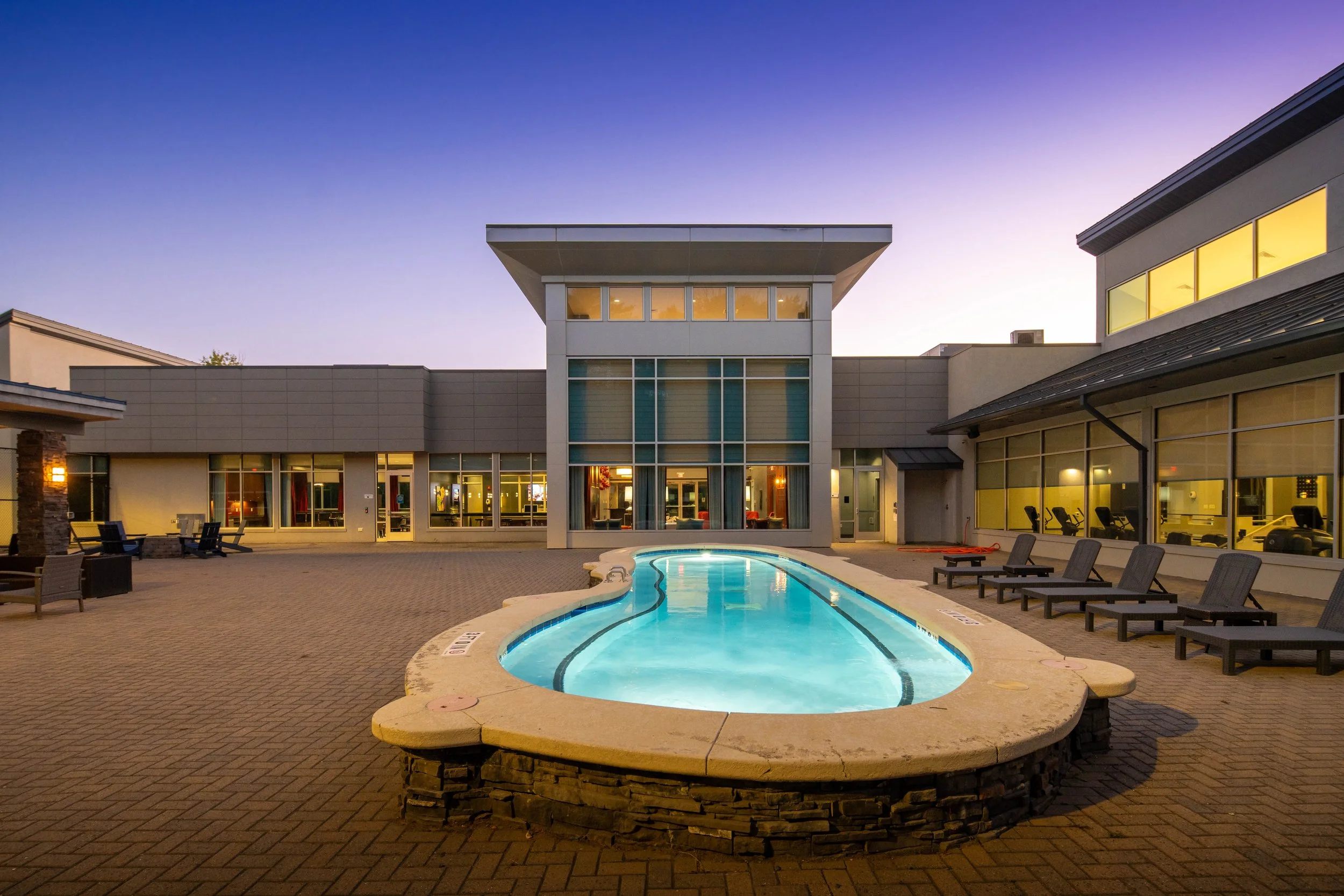 Twilight - RBS - The Avenue - Orono-64 (17).jpg