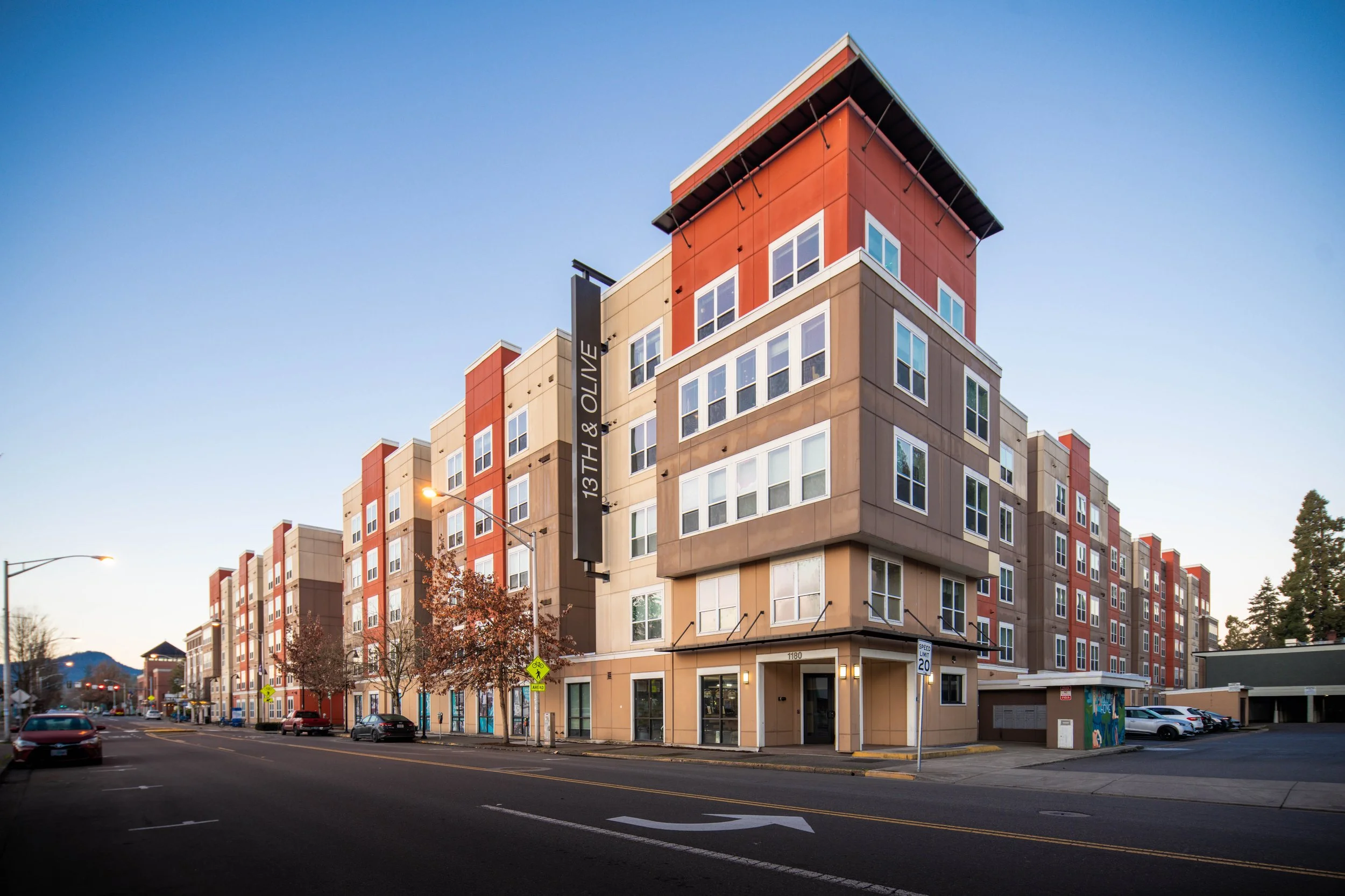 Exterior - RBS - 13th & Olive--3.jpg