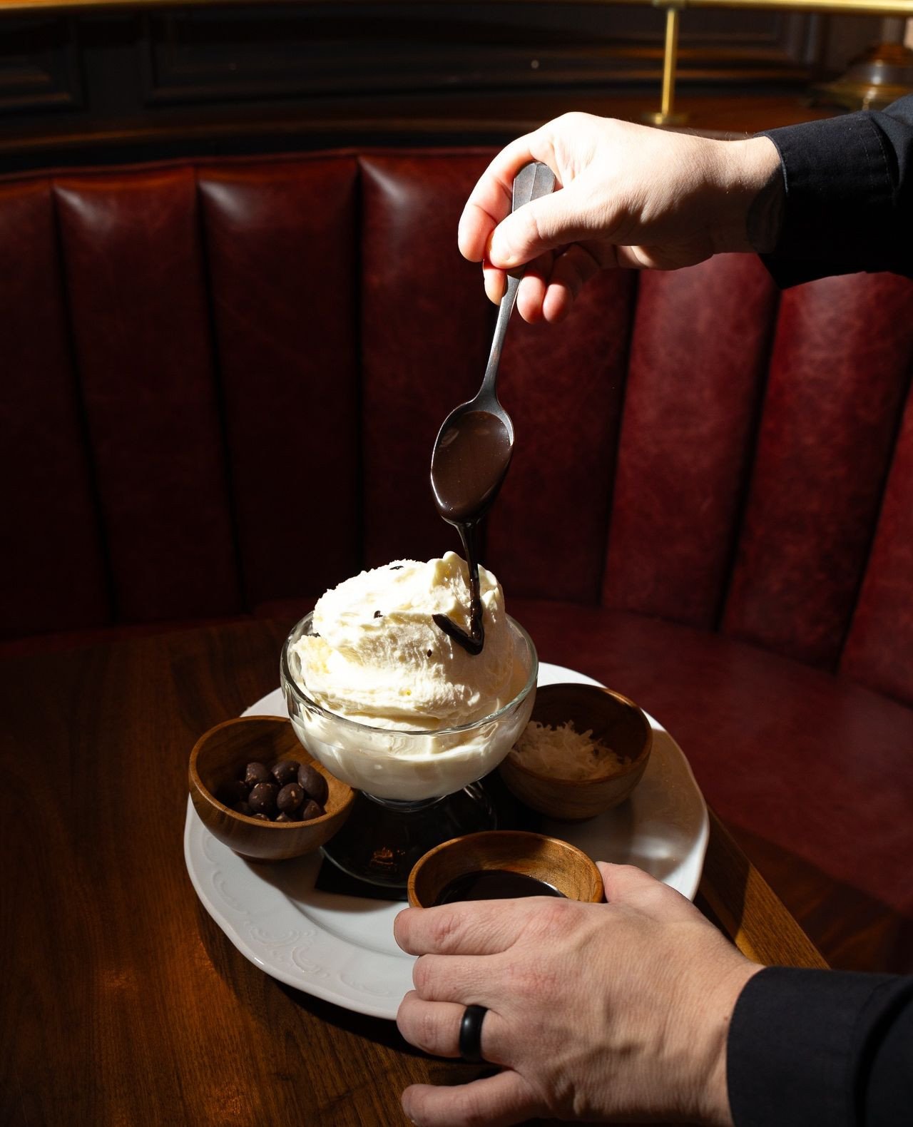 The only correct way to end your night: our coconut coconut sundae 🍨 ✨