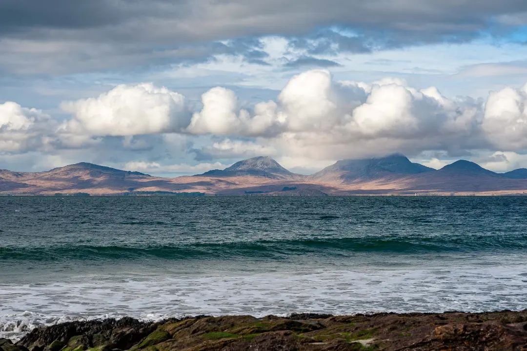 Isle of Jura.  An early Spring view over to one of the last remaining wildernesses in Scotland.  Famous for its distinctive peaks, whisky and deer population, it is also where George Orwell wrote 1984.  #lovescotland 

#jura #scottishlandscape #inner