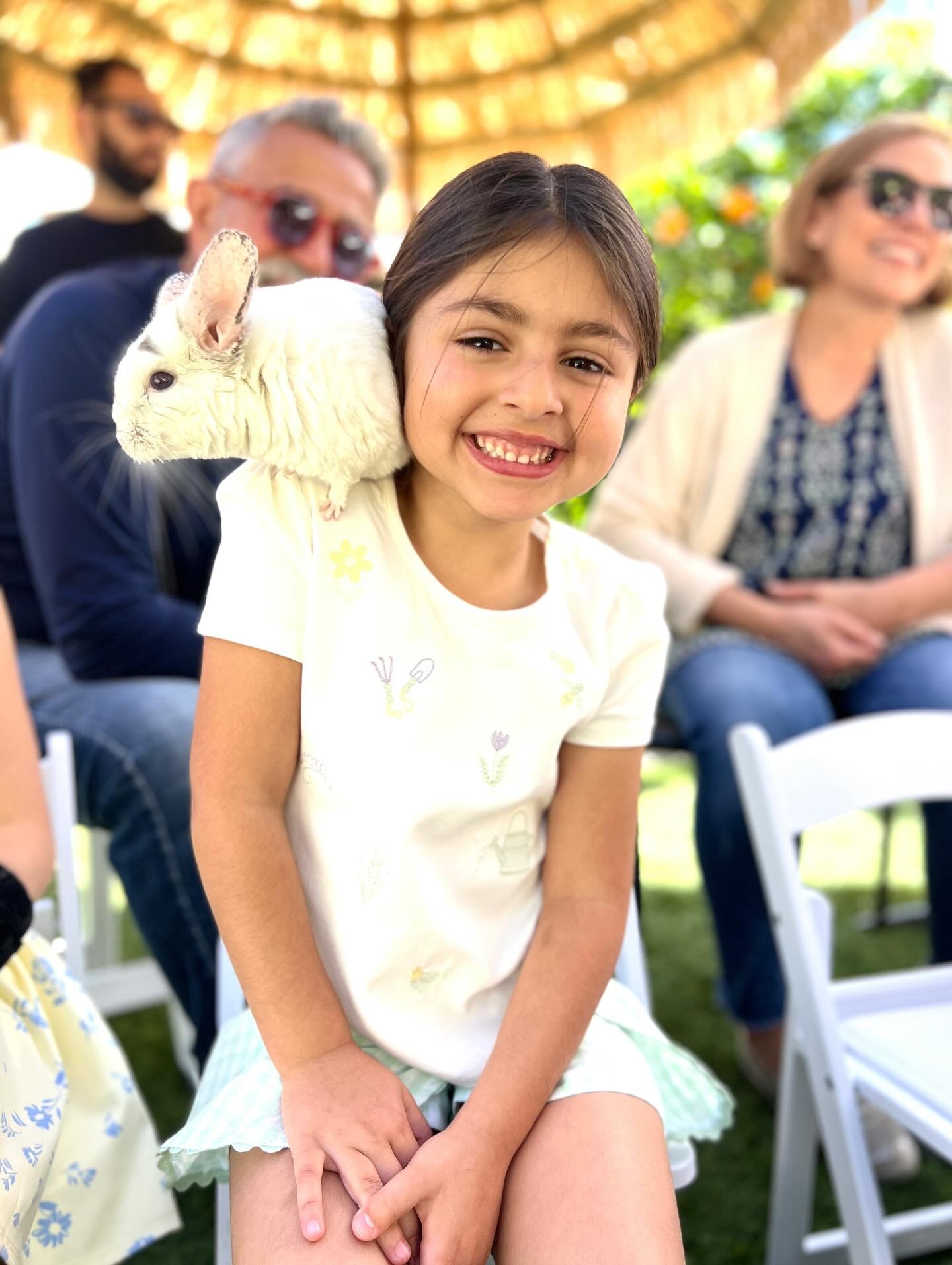 Happy hearts and sweet smiles &hellip; our little zoo family is dedicated to these things!  Special moments are what we&rsquo;re all about! #chinchilla, #mobilezoo, #bestsmile, #backyardbirthday, #birthdayfun 🌸💕🐰💕🌸