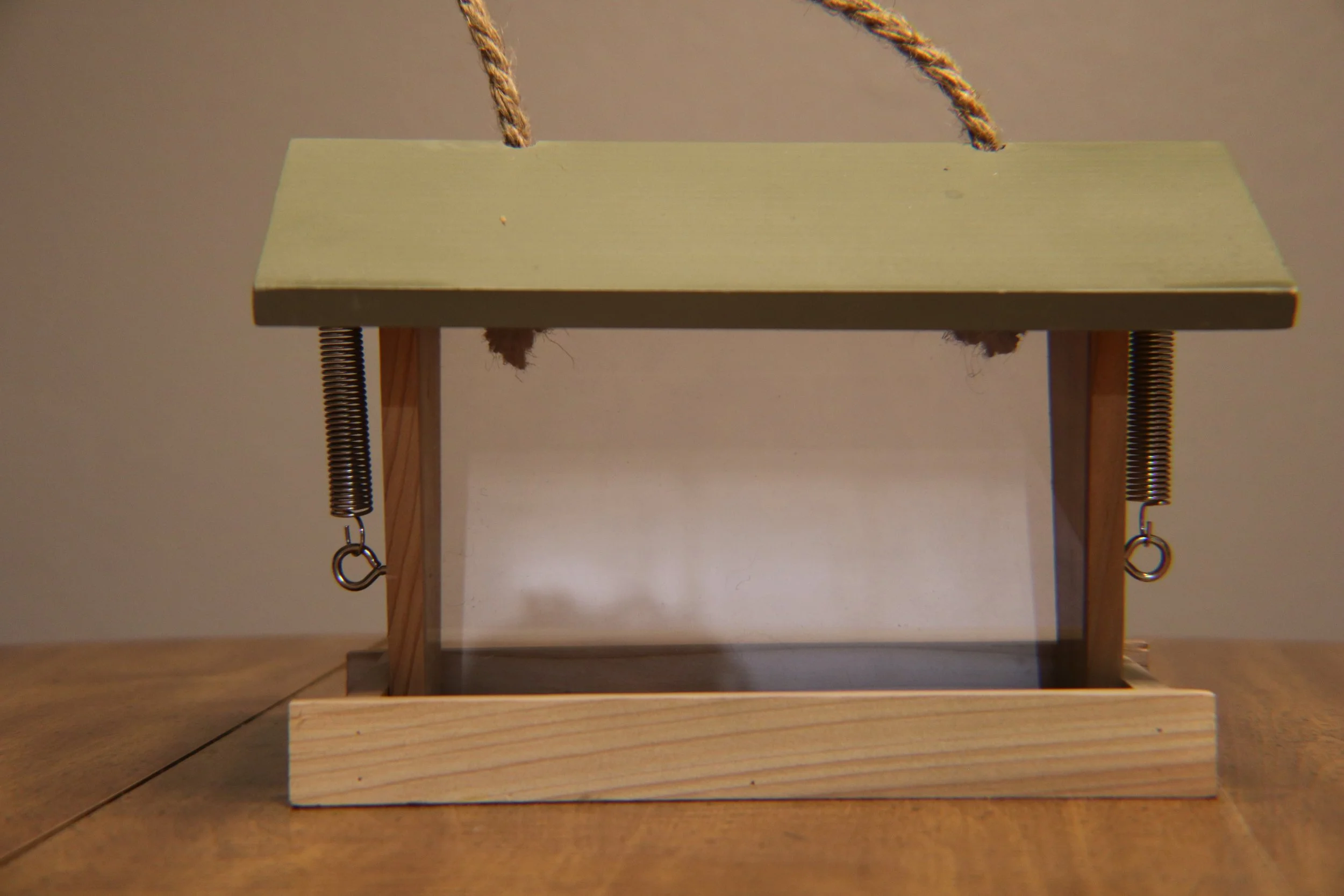 BestNest Lakeside Lodge Bird Feeder