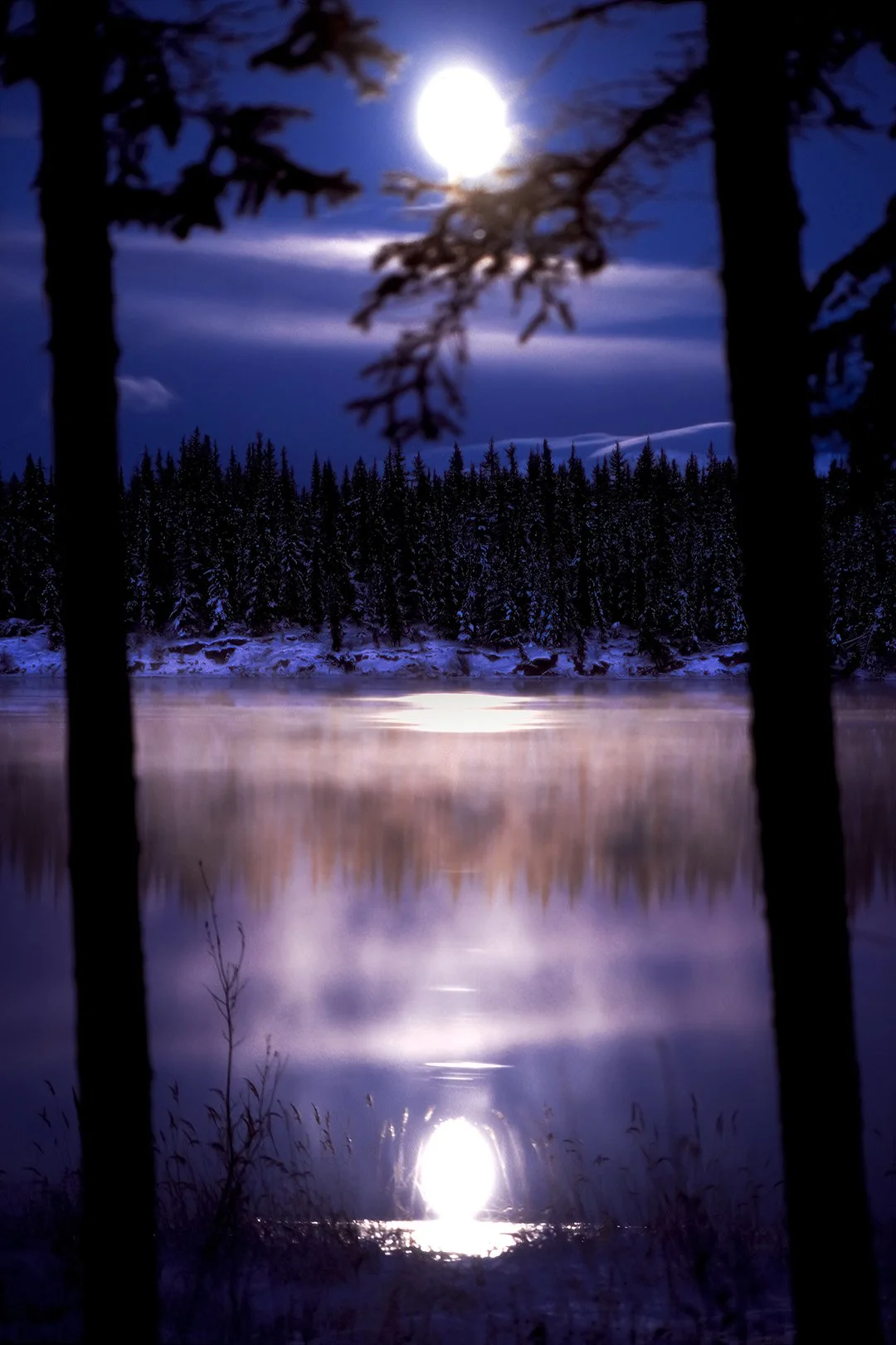 01Yukon Winter Moon.jpg
