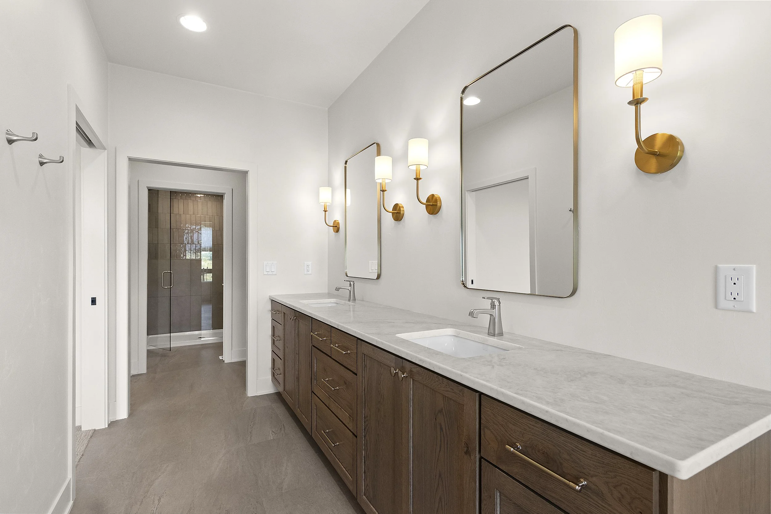 065-381FarmhouseLane-CombinedLocks-WI-54113-FULL.JPG