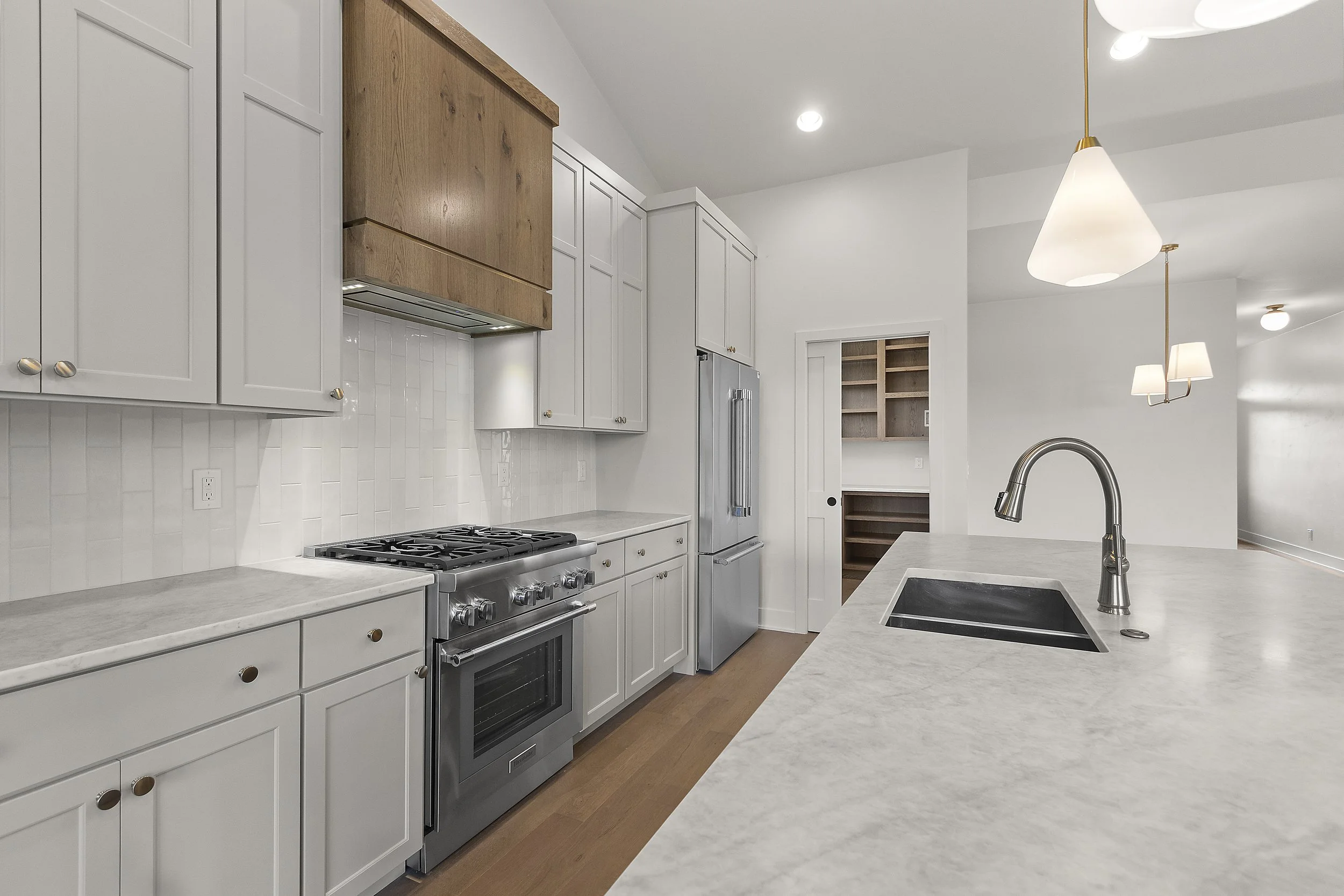 053-381FarmhouseLane-CombinedLocks-WI-54113-FULL.JPG