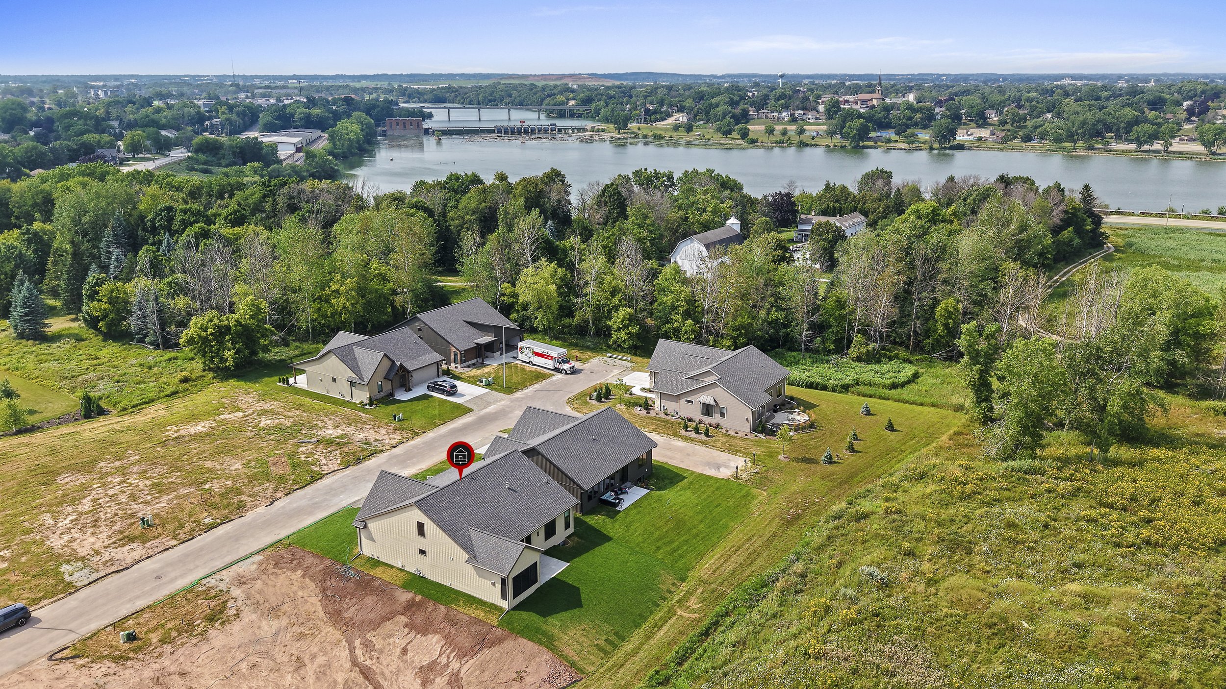 021-381FarmhouseLane-CombinedLocks-WI-54113-FULL.JPG
