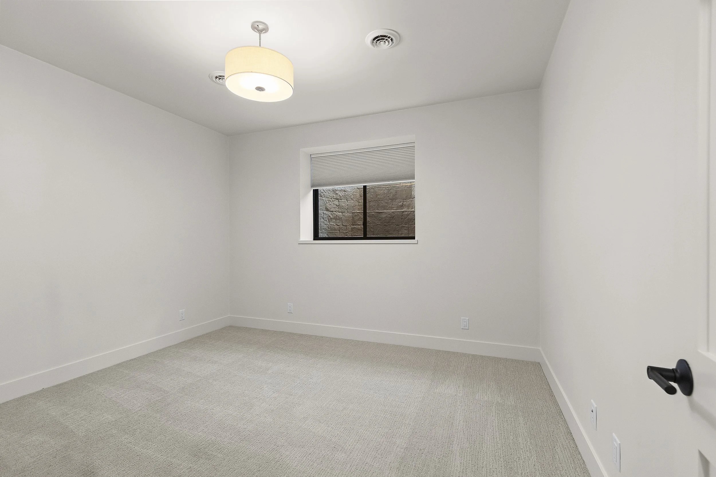 079-381FarmhouseLane-CombinedLocks-WI-54113-FULL.JPG