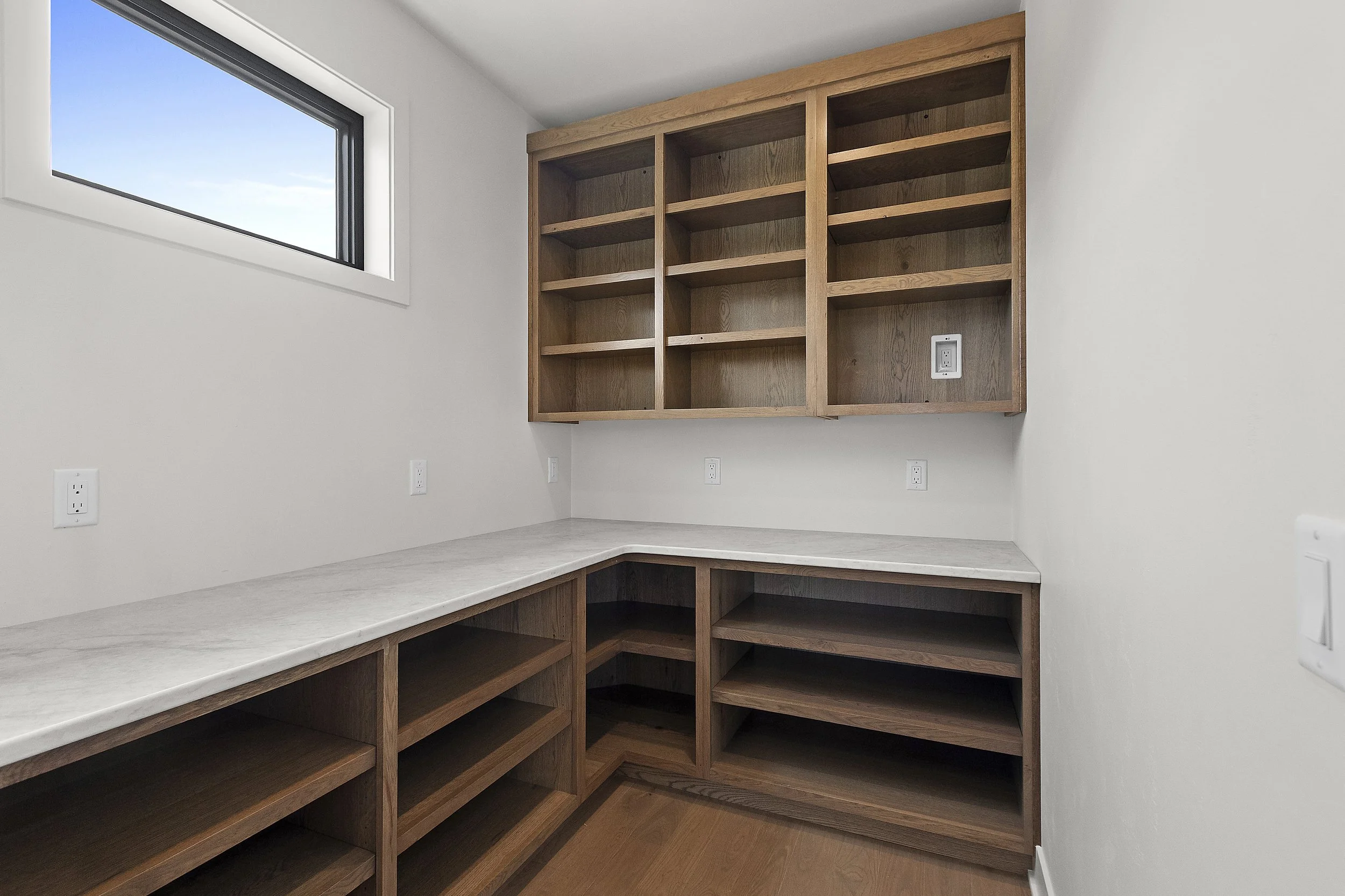049-381FarmhouseLane-CombinedLocks-WI-54113-FULL.JPG