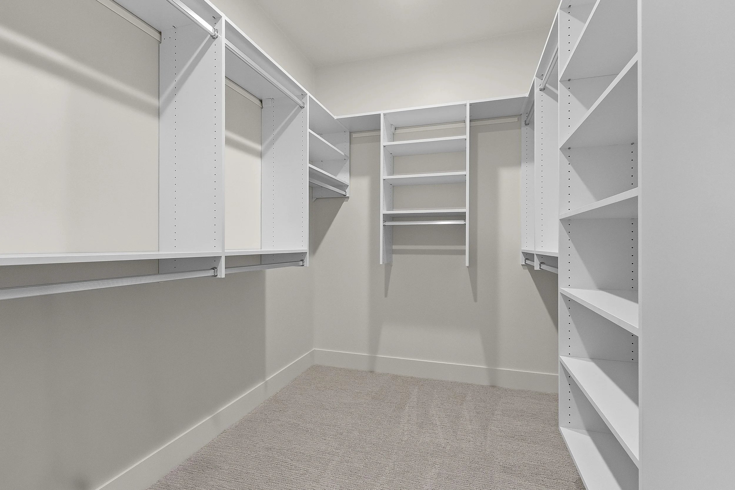 070-381FarmhouseLane-CombinedLocks-WI-54113-FULL.JPG