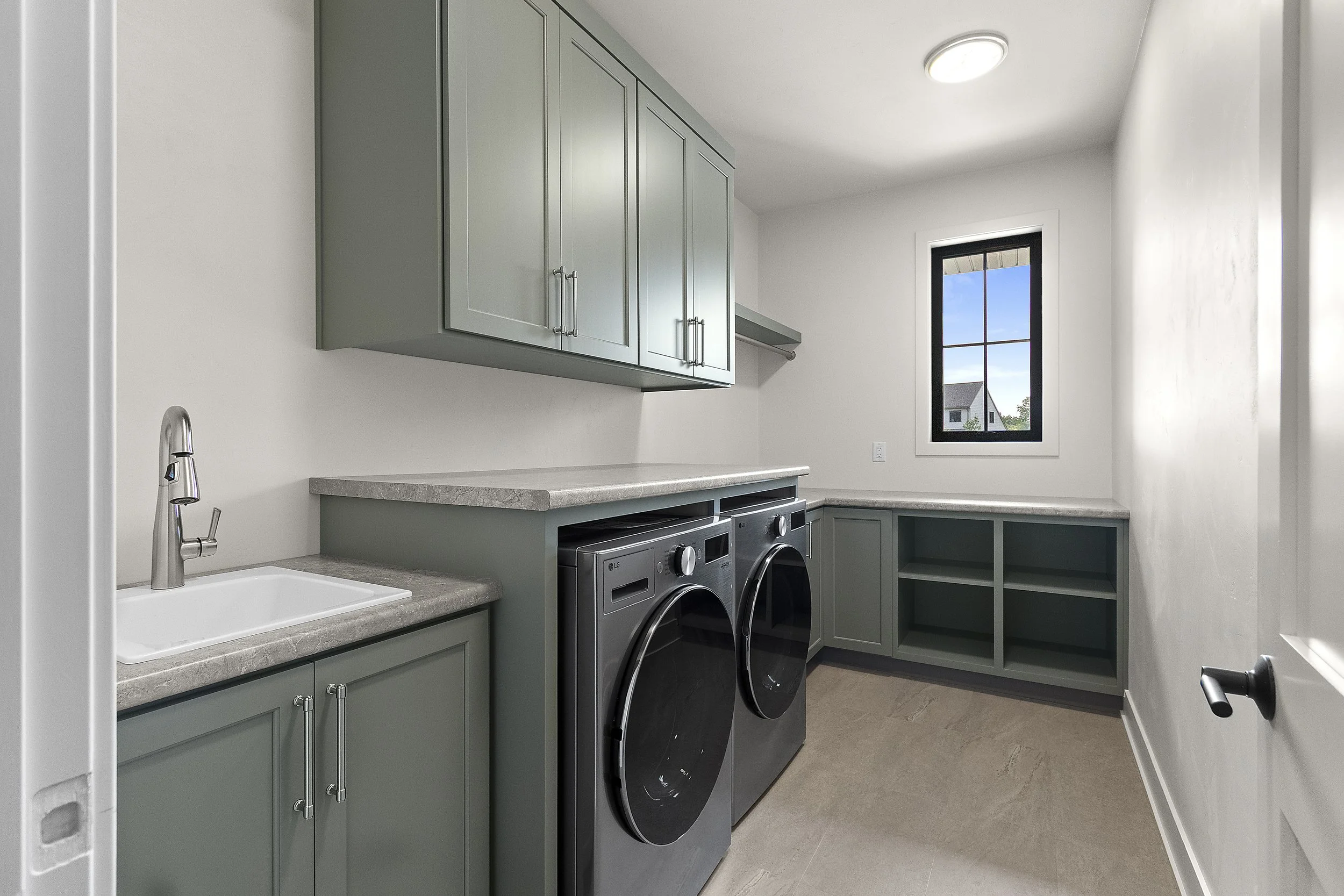 044-381FarmhouseLane-CombinedLocks-WI-54113-FULL.JPG