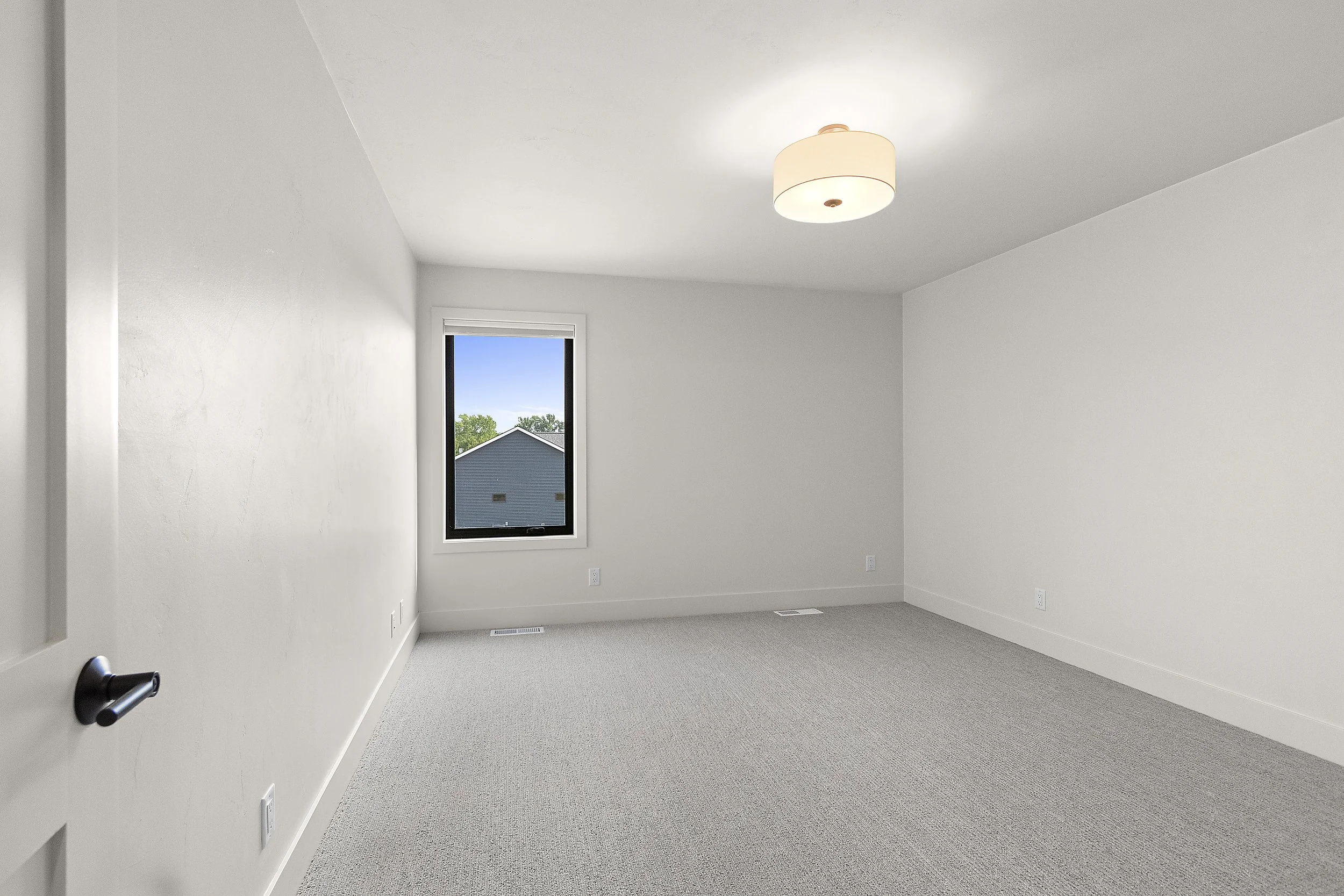 071-381FarmhouseLane-CombinedLocks-WI-54113-FULL.JPG