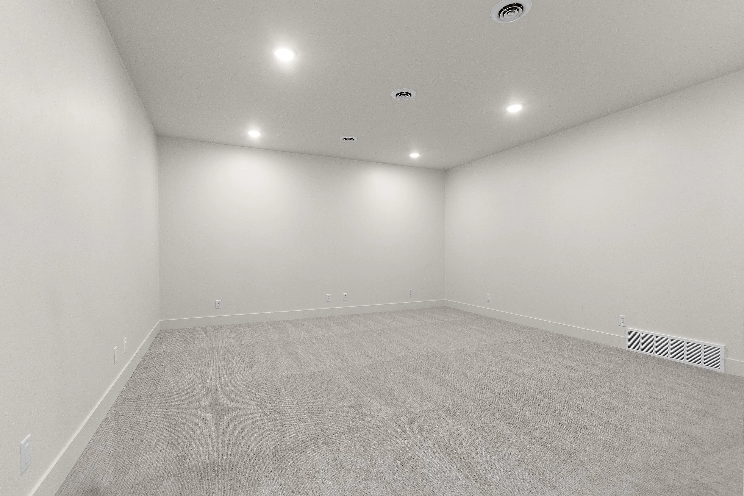 076-381FarmhouseLane-CombinedLocks-WI-54113-FULL.JPG