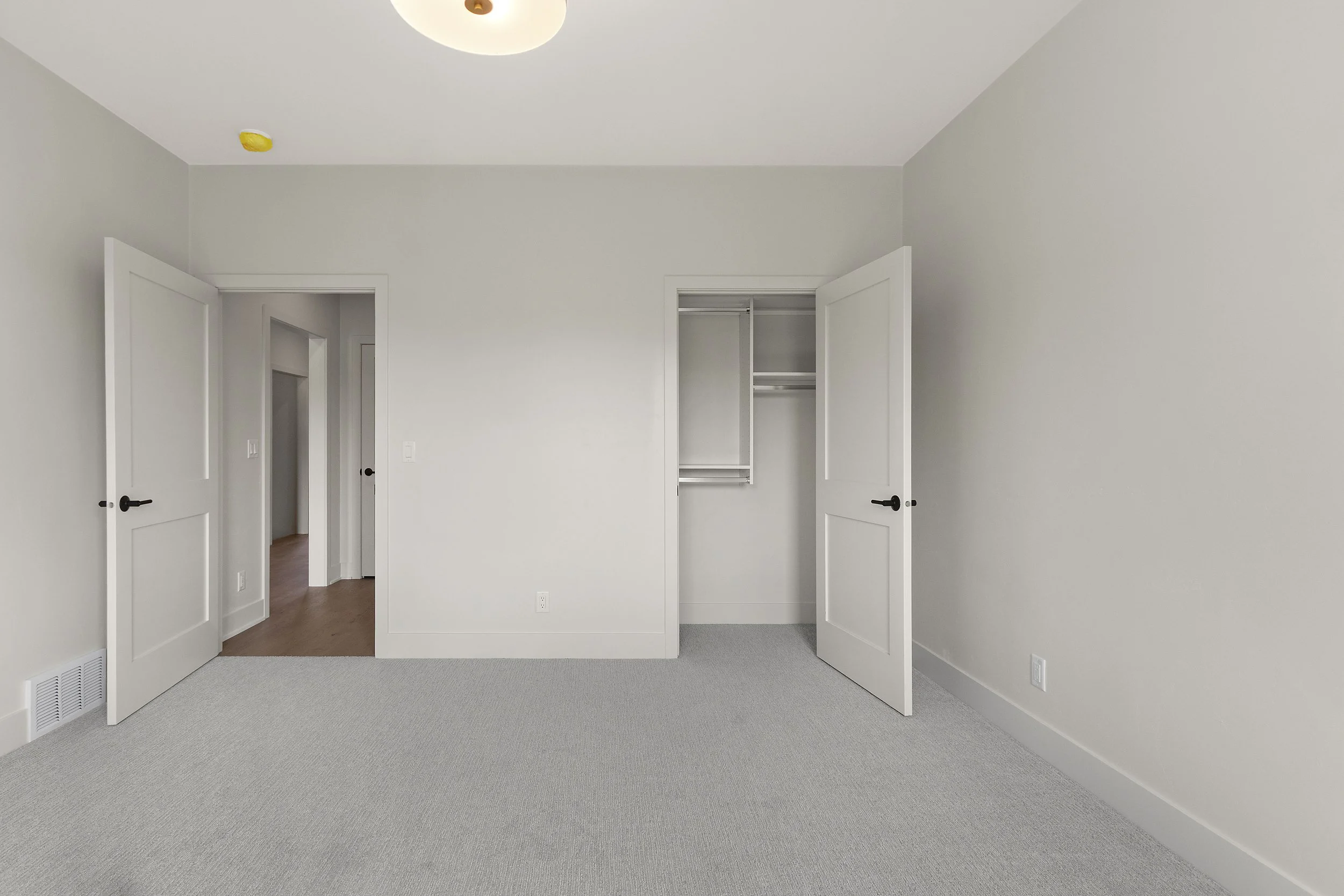 041-381FarmhouseLane-CombinedLocks-WI-54113-FULL.JPG
