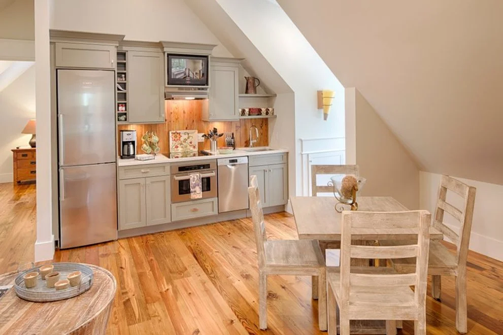 Transitional Kitchen Remodel by Integrity Construction and Design project photo