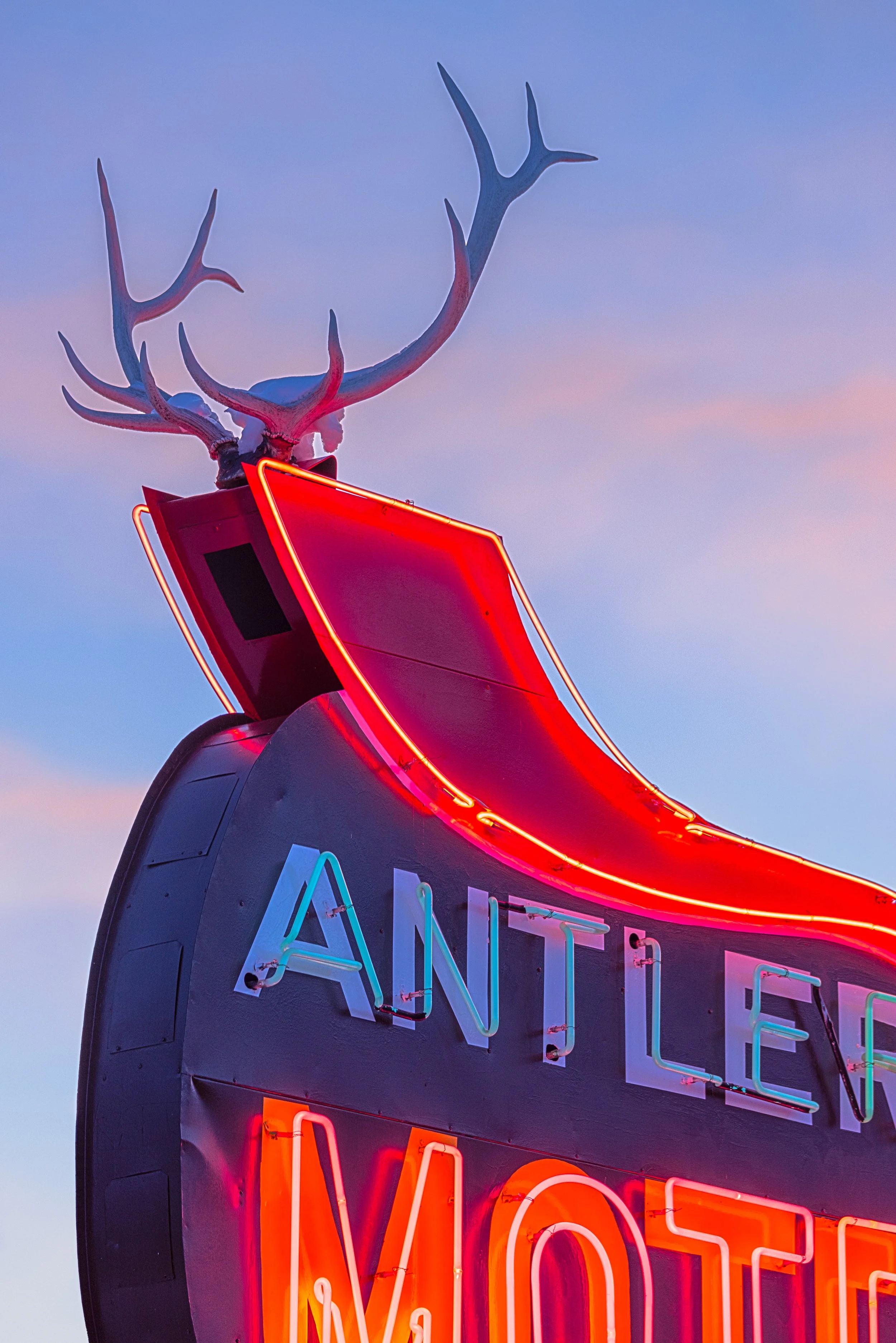 Antler Motel-HDR-WEB.jpg