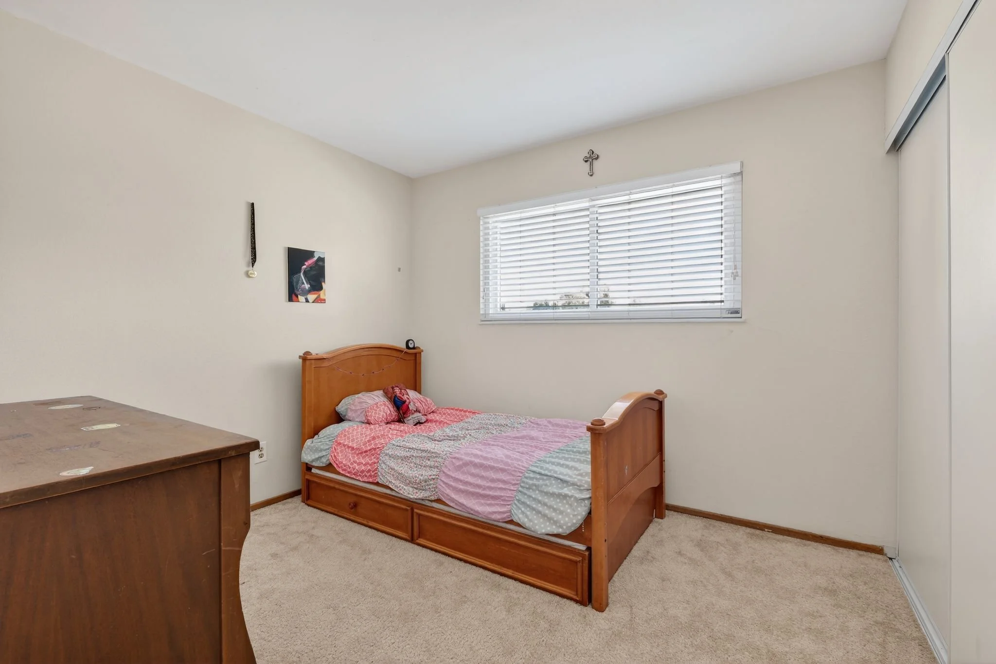 28_7811_Golfcrest_Dr_San_Diego_CA_92119_USA-Bedroom-HDR_030.jpg