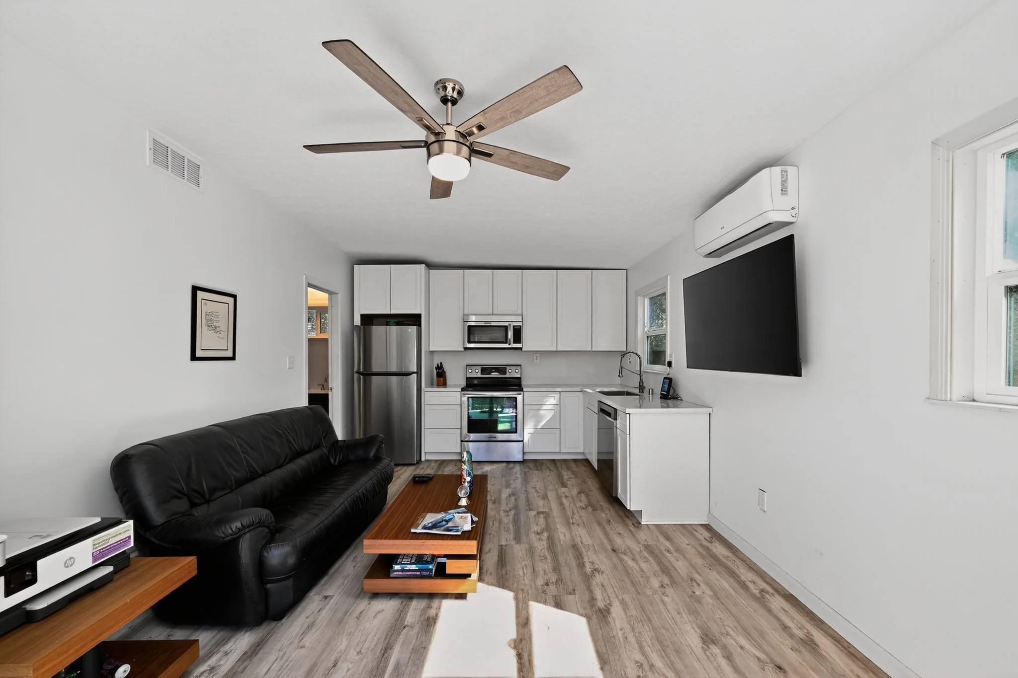 21_28919_Deer_Creek_Trail_Pine_Valley_CA_91962_USA-Living_room-DSC_3347.jpg
