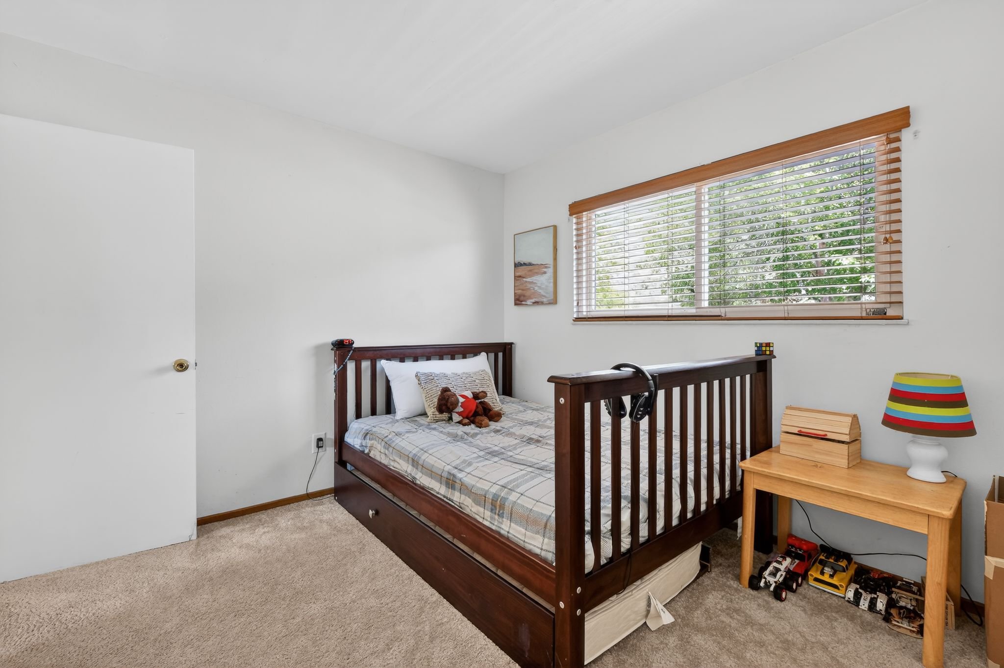 27_7811_Golfcrest_Dr_San_Diego_CA_92119_USA-Bedroom-HDR_021.jpg