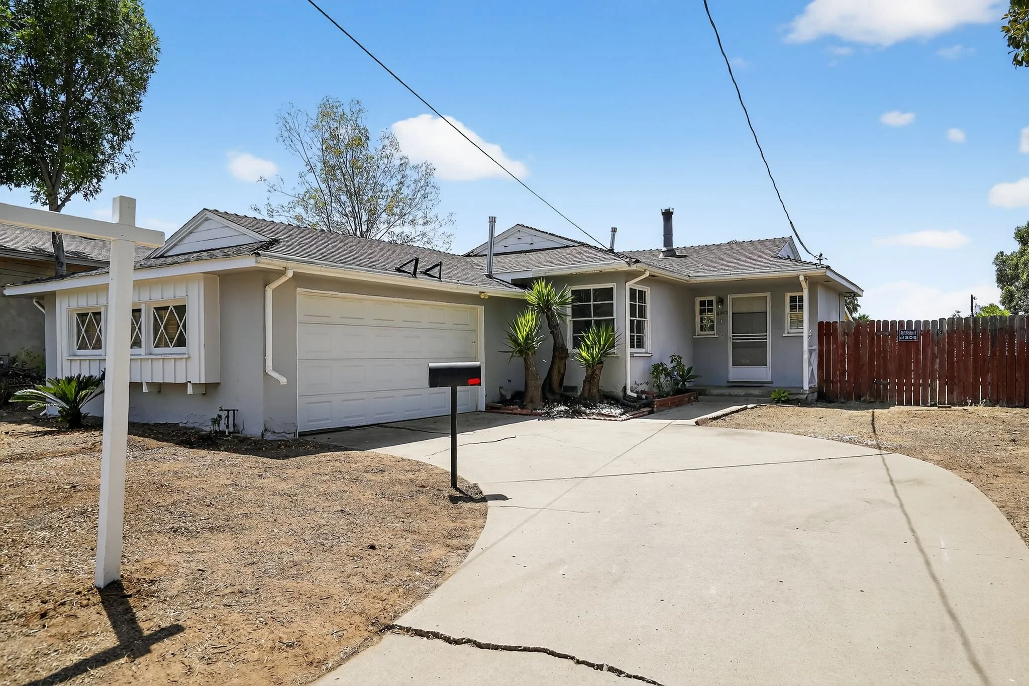 03_6542_Clara_Lee_Ave_San_Diego_CA_92120_USA-Exterior-_3C_7175.jpg