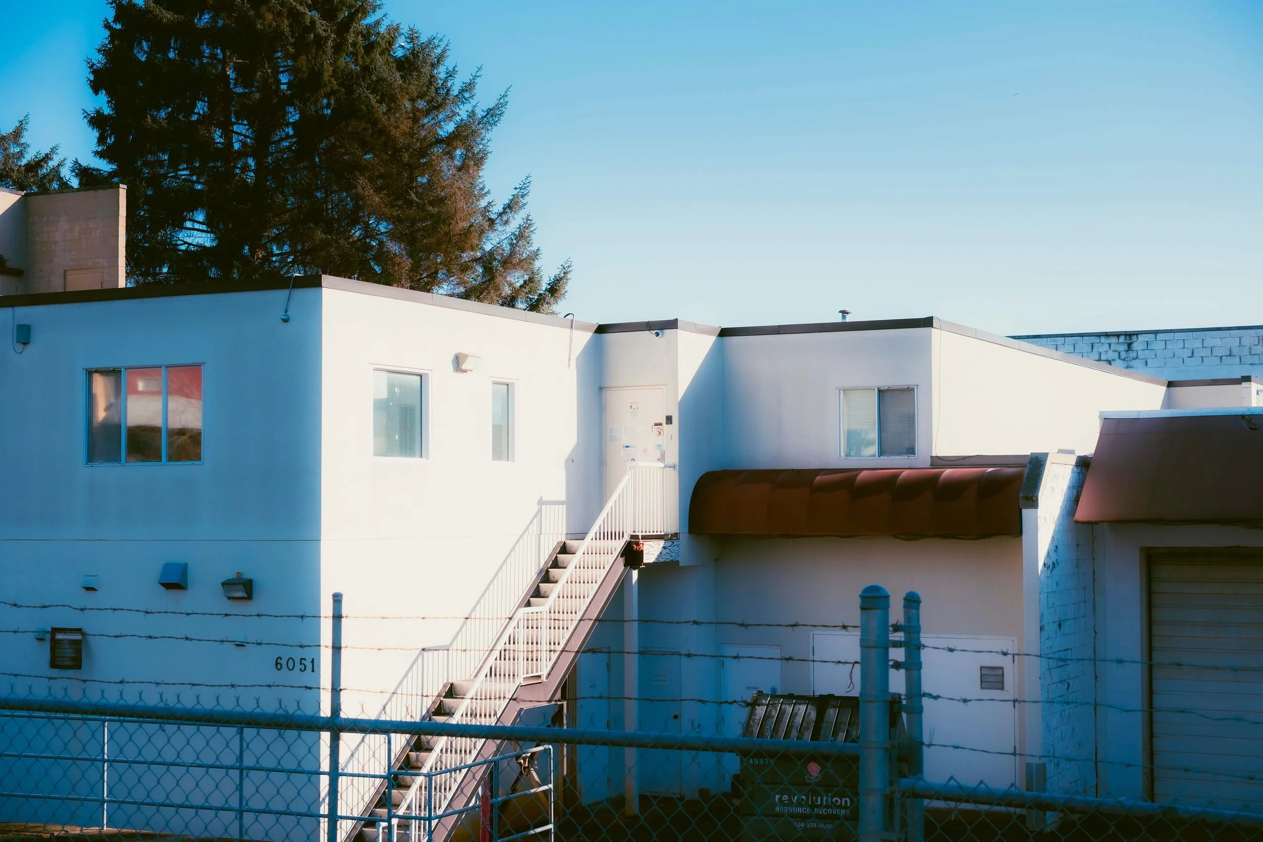 aidan-chan-photo-london-landing-steveston-building.jpeg