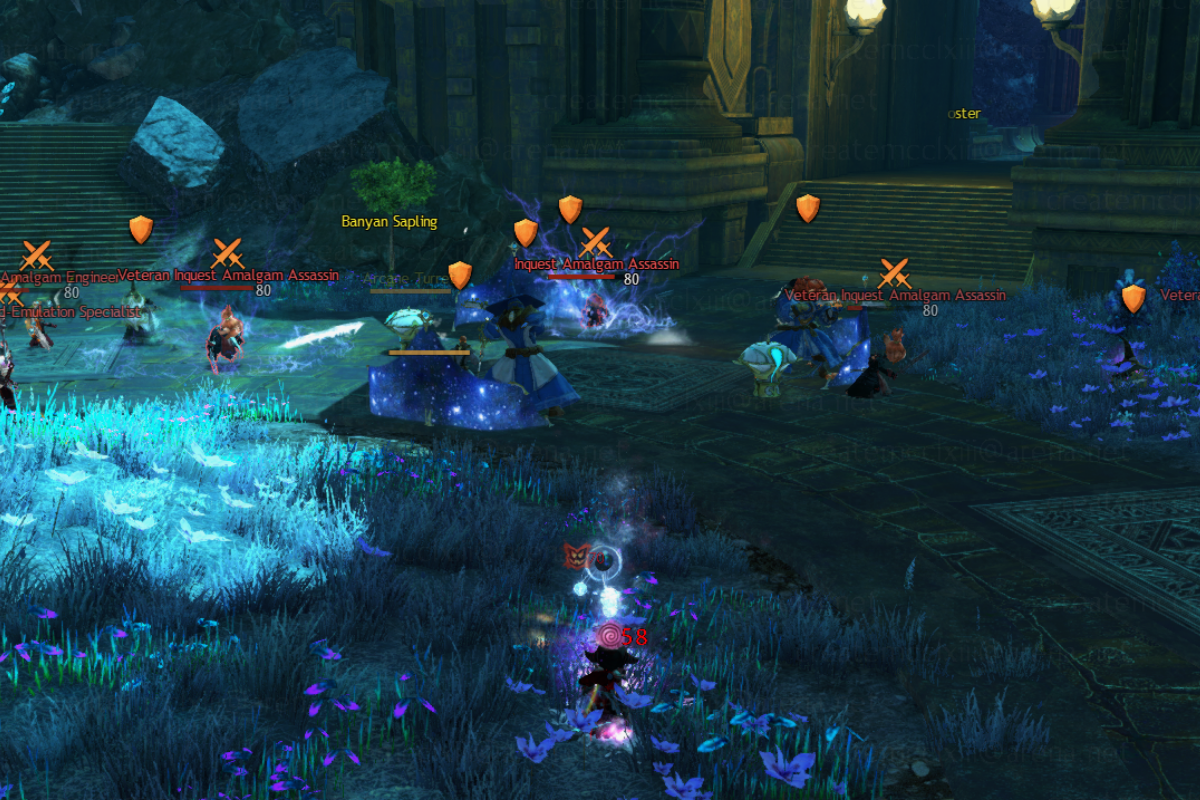 Gloamit Courtyard.png