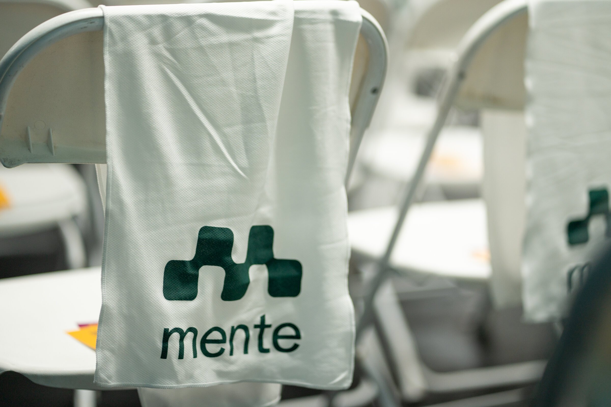 Mente-branded detail from a community event