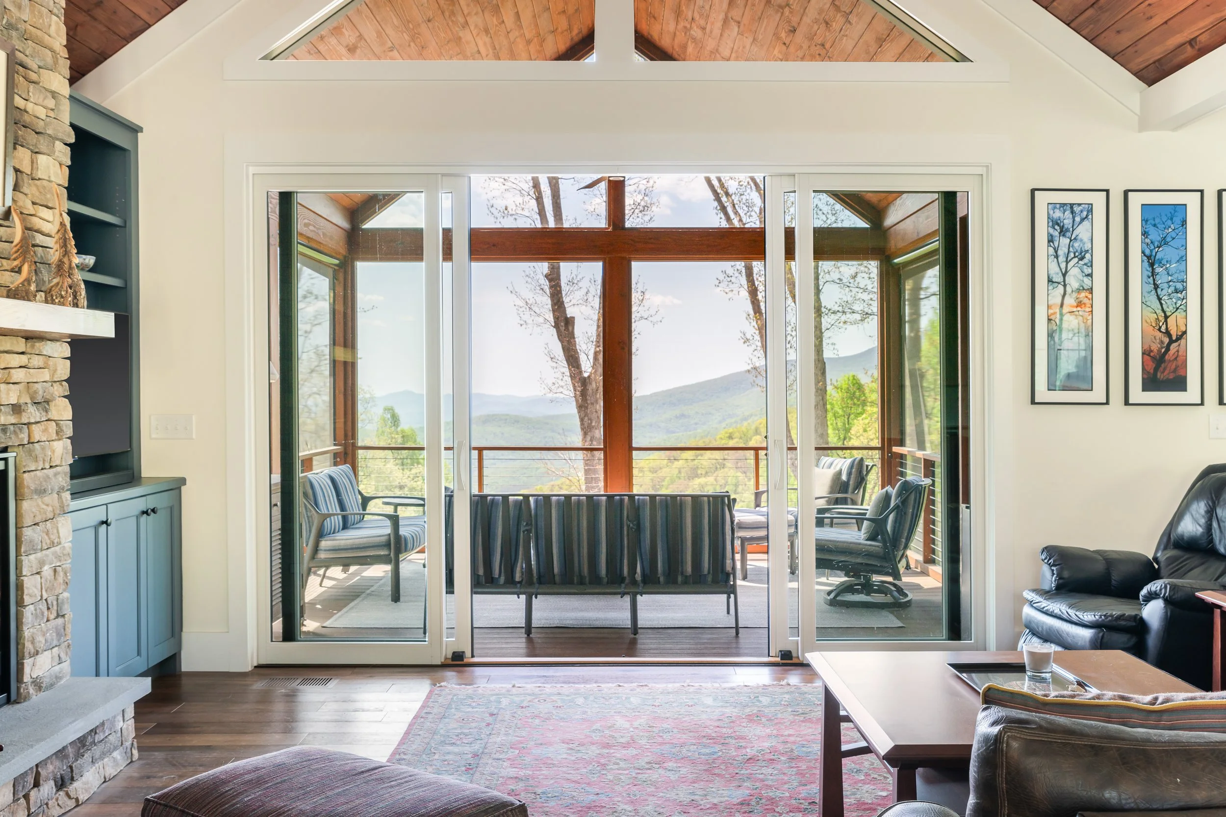 Elk Meadow Drive - Interiors-8.jpg