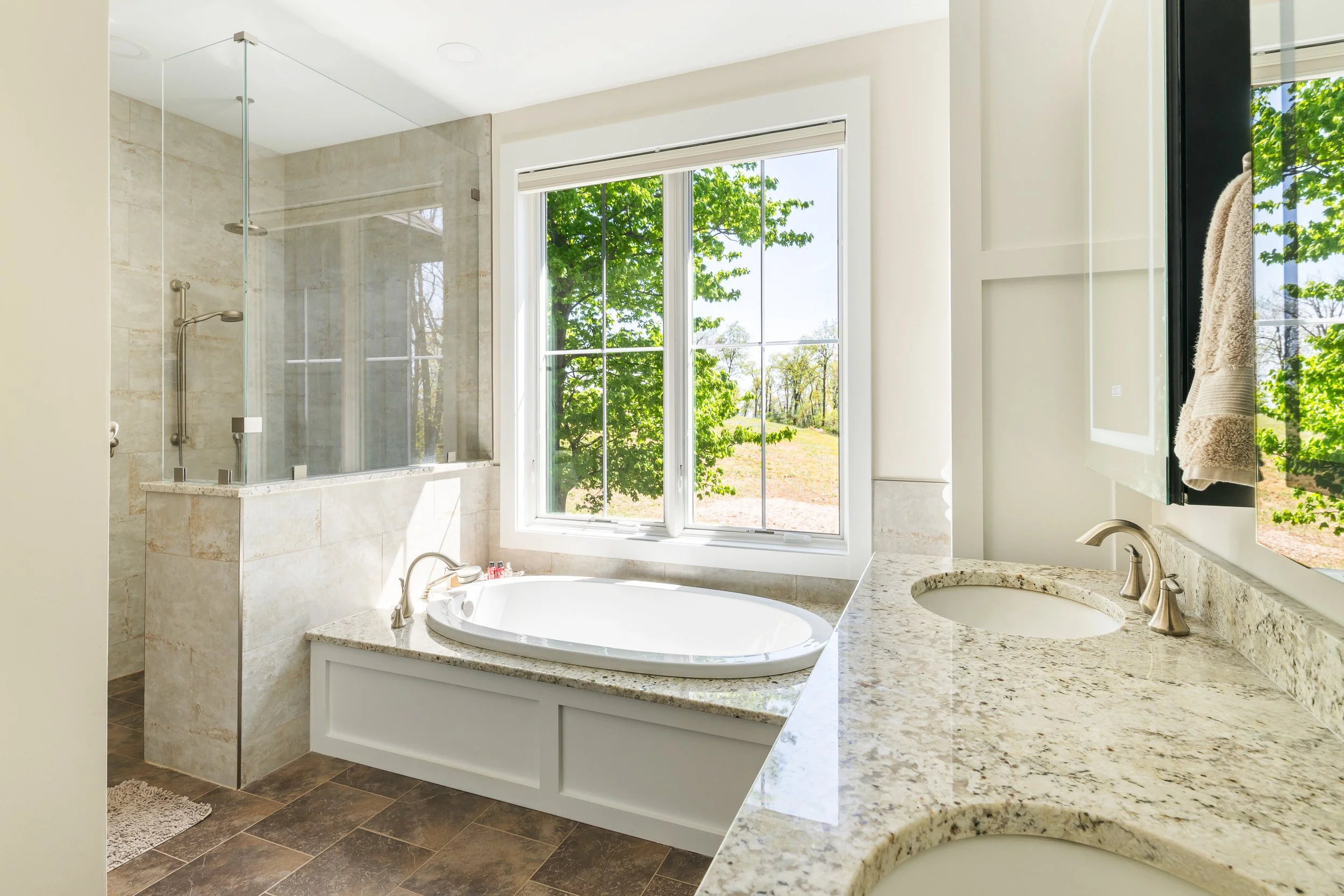 Elk Meadow Drive - Interiors-2.jpg