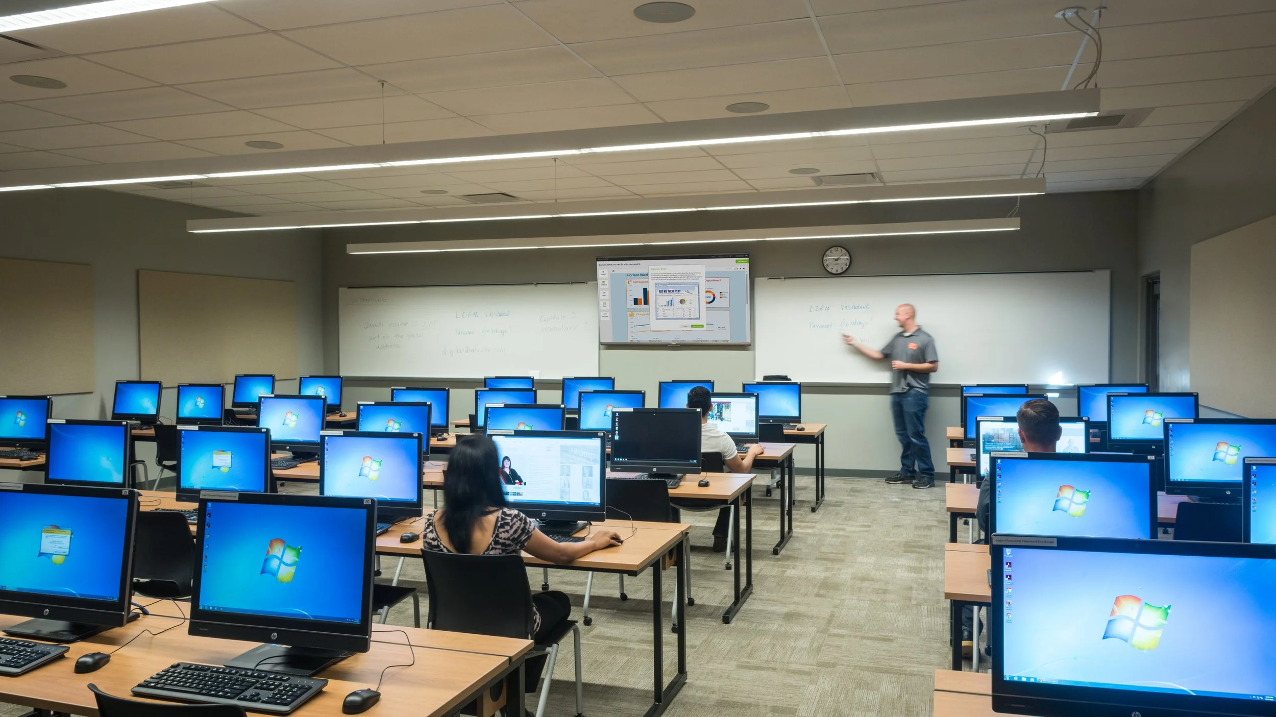 TUSD Vanden HS Library